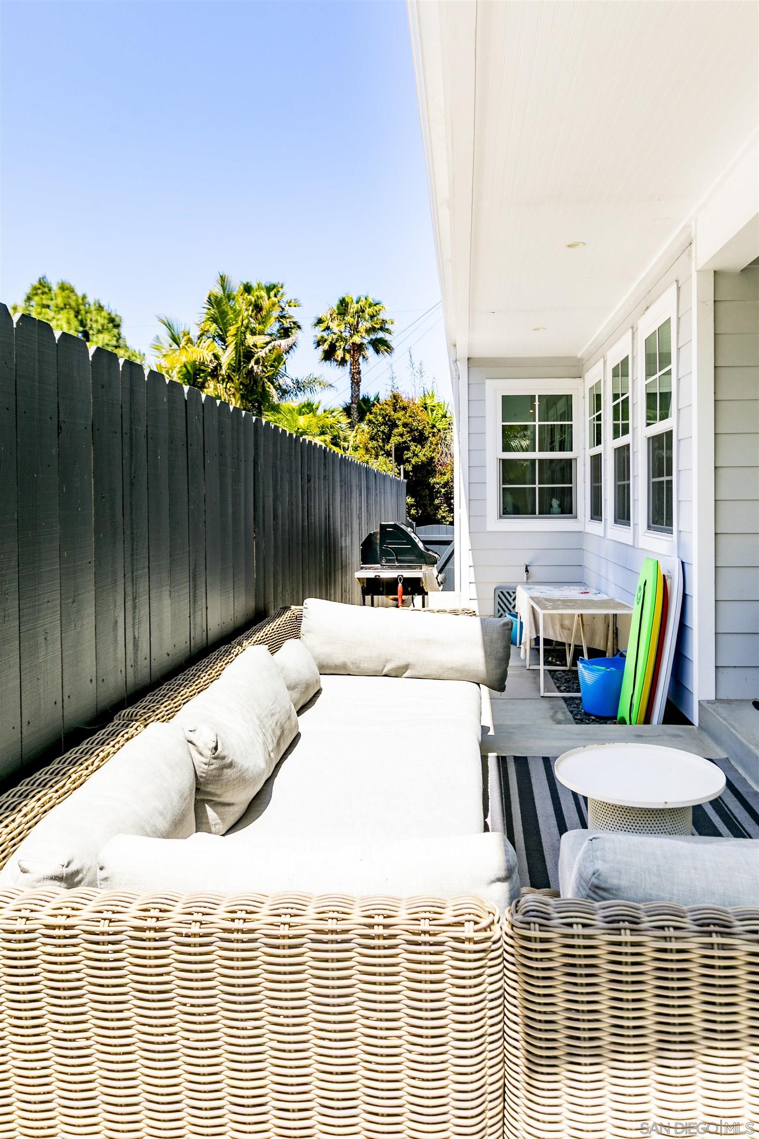 Detail Gallery Image 34 of 36 For 6429  Dowling Drive, La Jolla,  CA 92037 - 4 Beds | 3 Baths