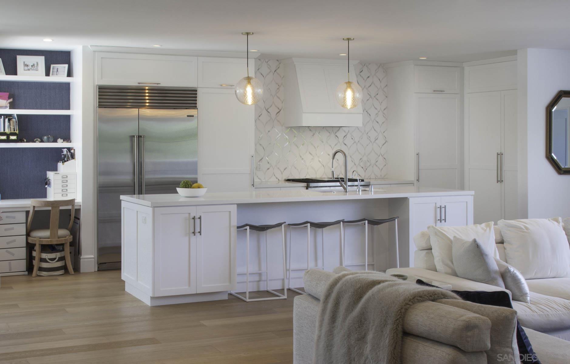 Detail Gallery Image 10 of 36 For 6429  Dowling Drive, La Jolla,  CA 92037 - 4 Beds | 3 Baths