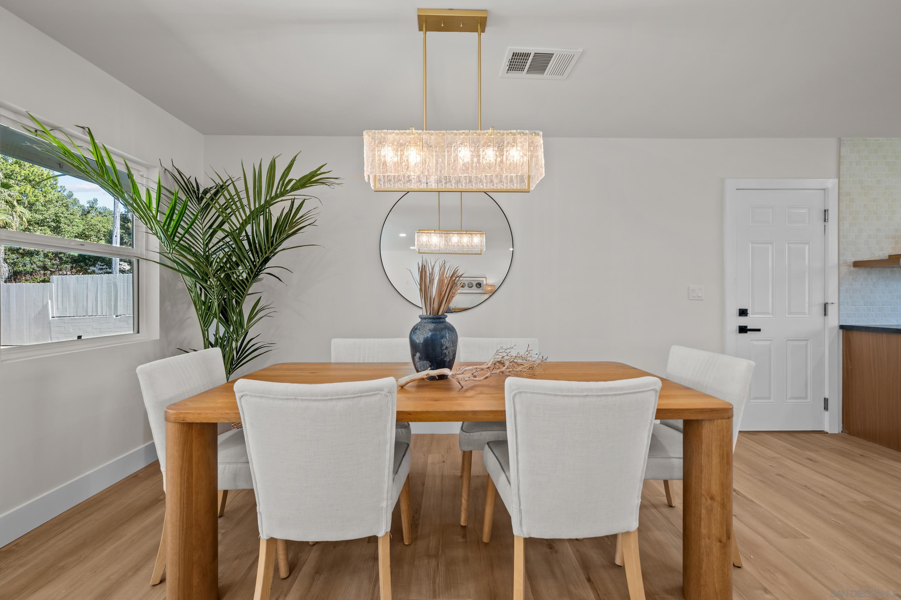 Detail Gallery Image 11 of 30 For 6196  Rockhurst Dr, San Diego,  CA 92120 - 4 Beds | 2 Baths