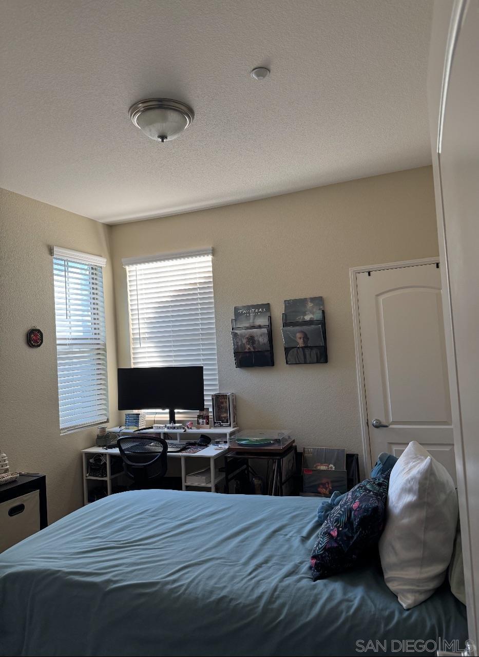 Detail Gallery Image 12 of 13 For 1812  Lime Court  10, Chula Vista,  CA 91913 - 3 Beds | 3 Baths