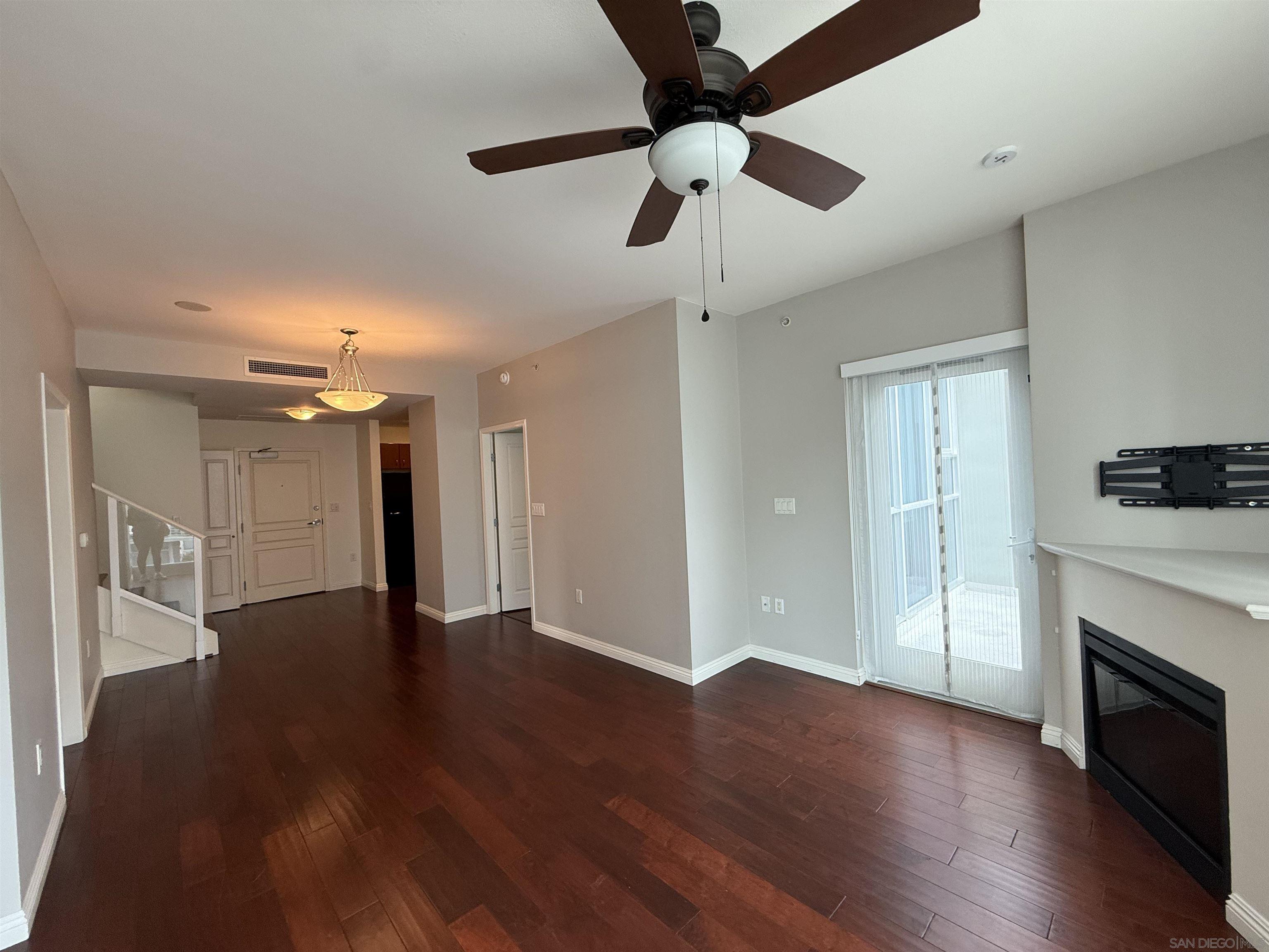 Detail Gallery Image 3 of 4 For 1580  Union  706, San Diego,  CA 92101 - 2 Beds | 2 Baths