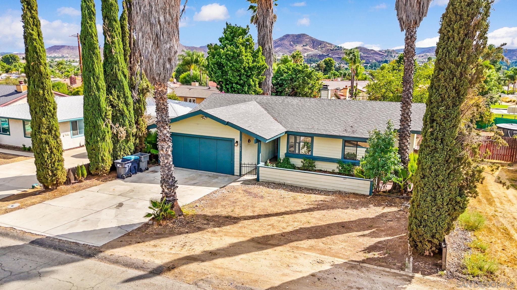 Detail Gallery Image 3 of 25 For 23589  Vista Way, Sun City,  CA 92587 - 3 Beds | 2 Baths