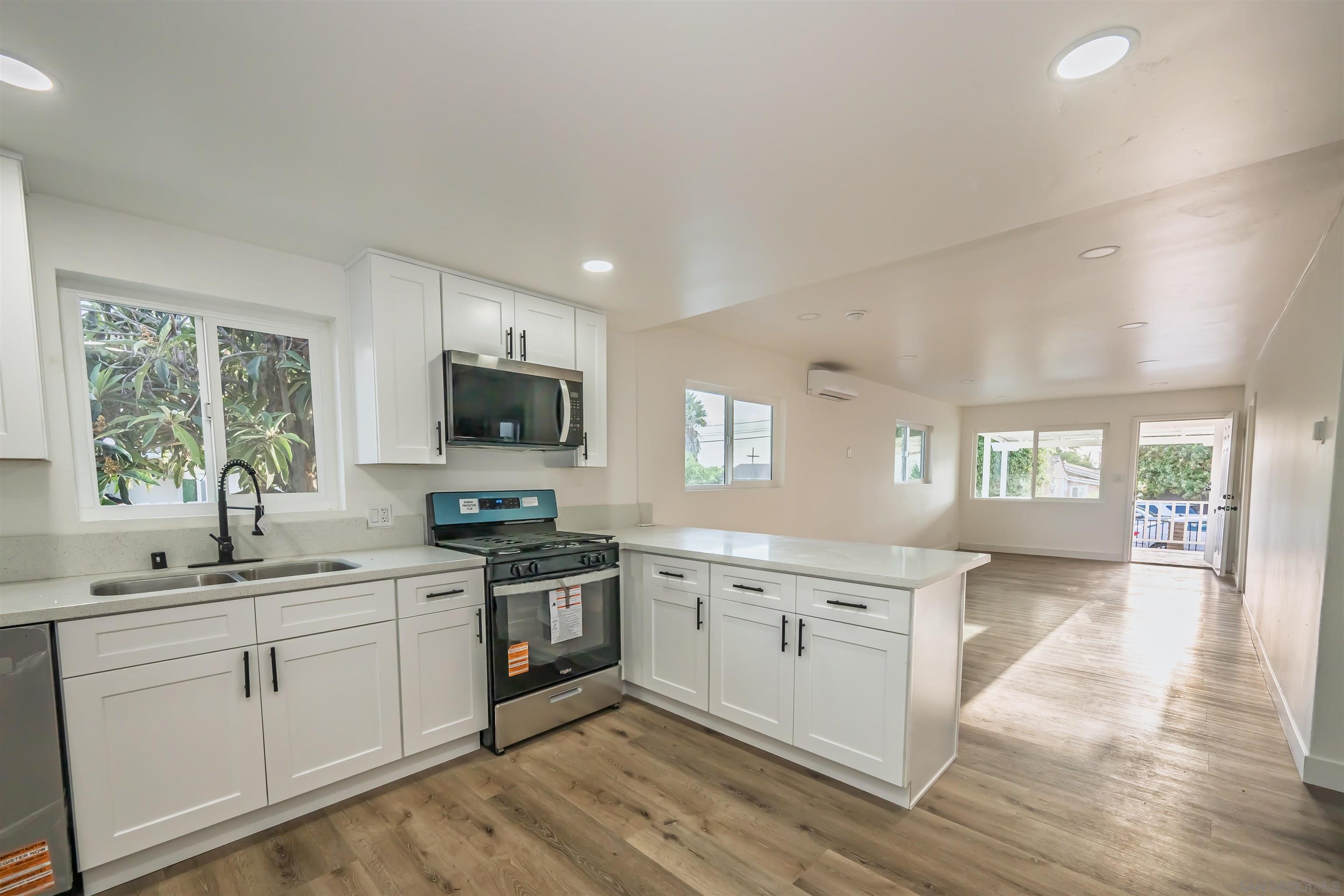 Detail Gallery Image 11 of 15 For 625  Q Ave, National City,  CA 91950 - 3 Beds | 2 Baths