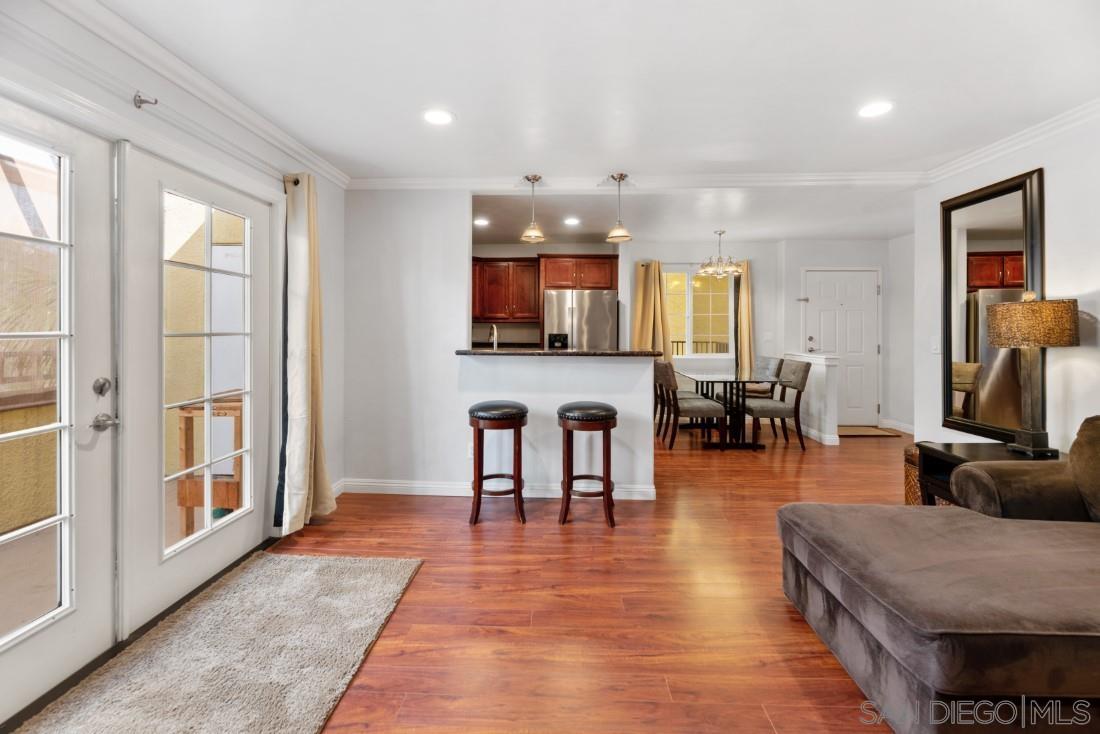 Front Image Thumbnail for SD250041606