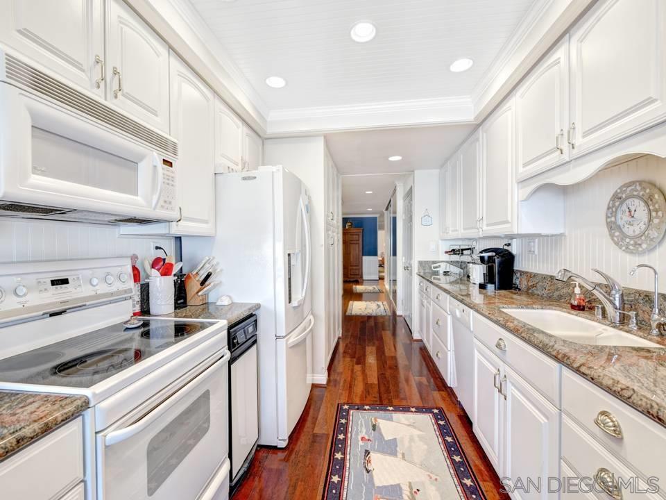 Detail Gallery Image 7 of 23 For 45  Antigua Court, Coronado,  CA 92118 - 3 Beds | 2 Baths