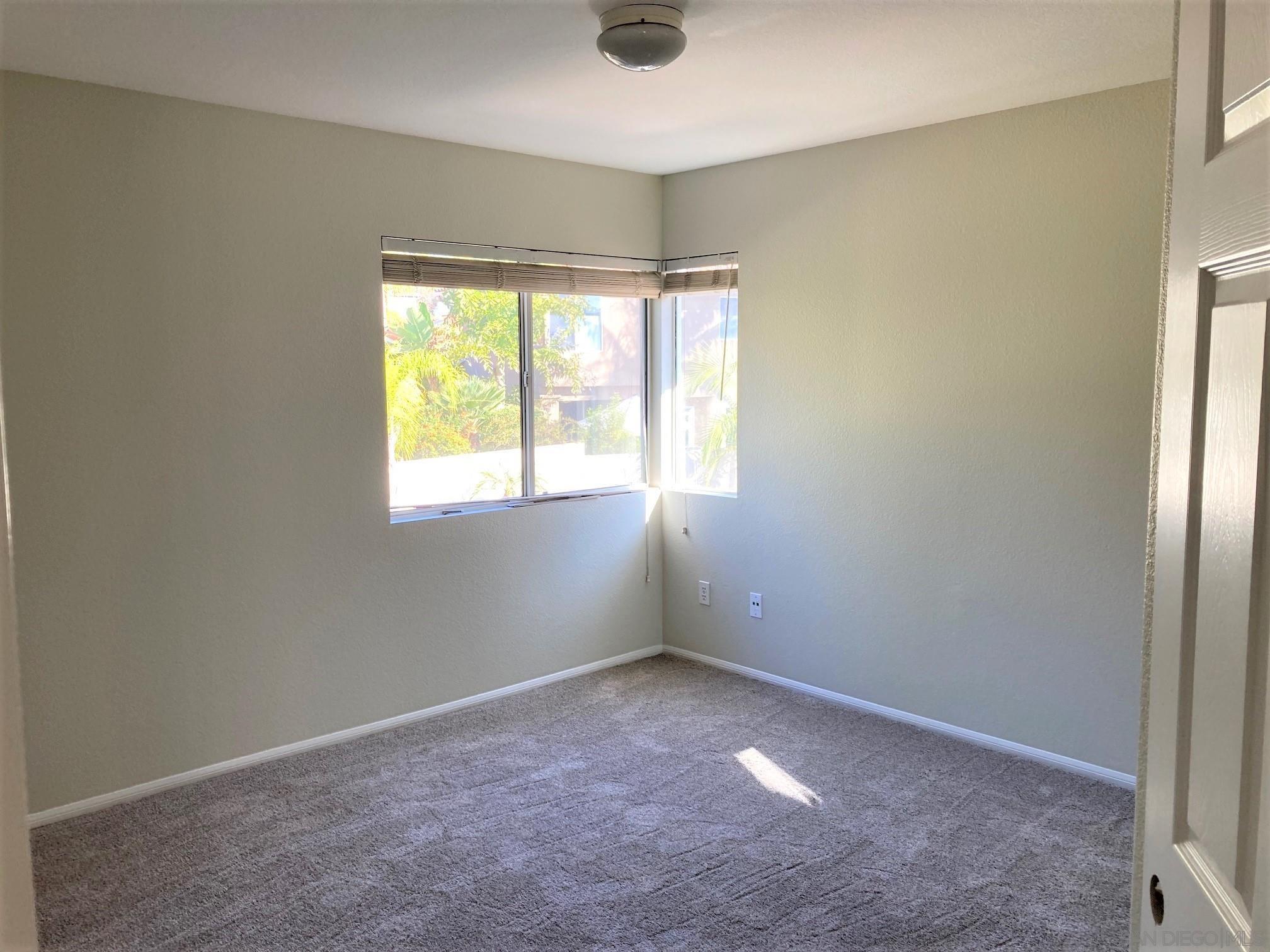 Detail Gallery Image 10 of 11 For 4516  Mercurio St, San Diego,  CA 92130 - 5 Beds | 3 Baths