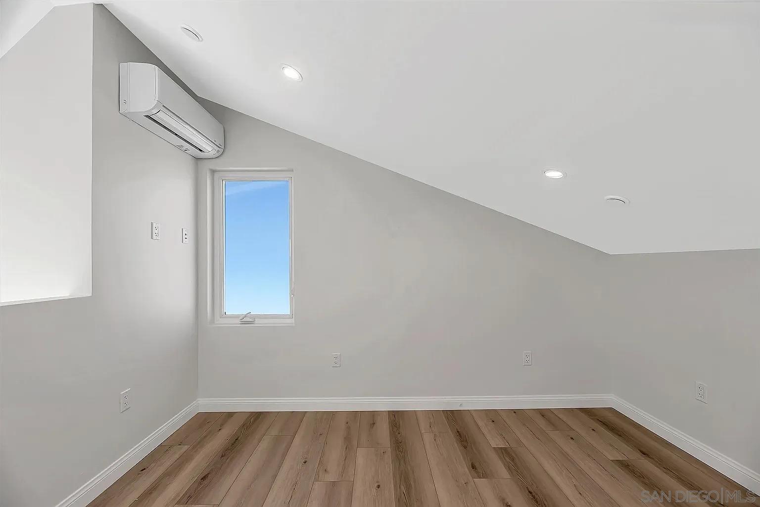 Detail Gallery Image 23 of 27 For 4050  Cherokee, San Diego,  CA 92104 - 2 Beds | 1 Baths