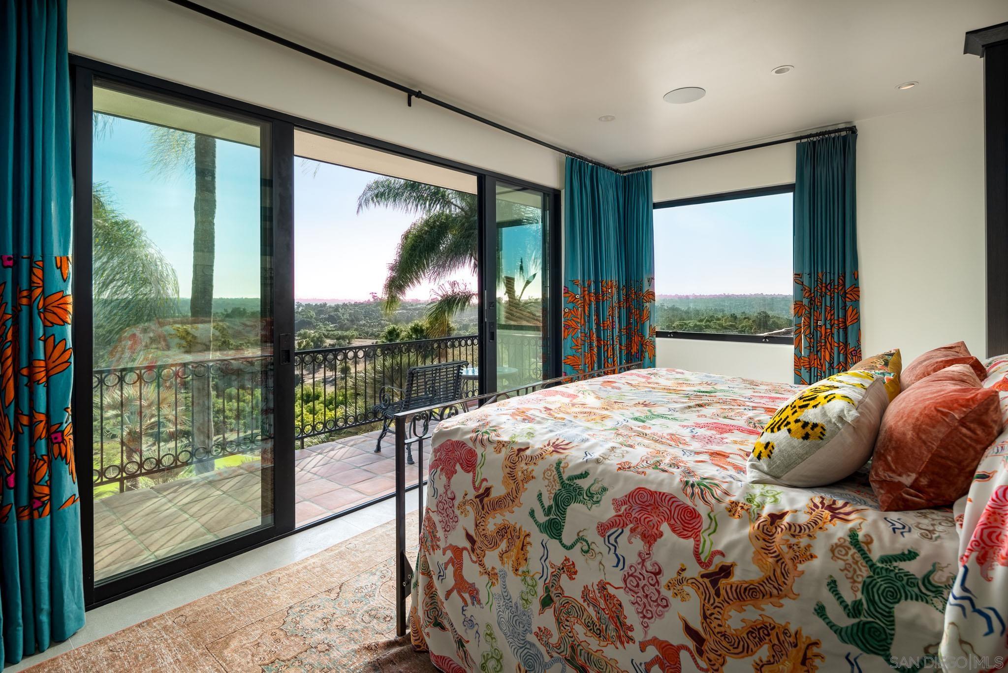 Detail Gallery Image 33 of 50 For 18245  Paseo Victoria, Rancho Santa Fe,  CA 92067 - 5 Beds | 5/2 Baths