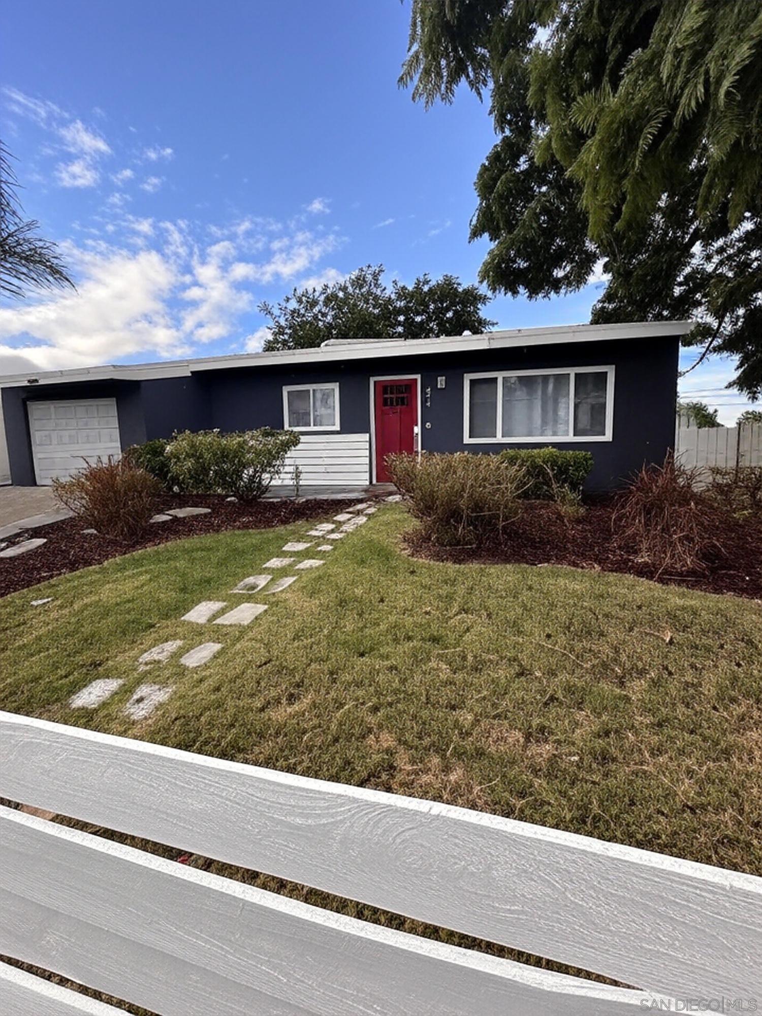 Front Image Thumbnail for SD250041646