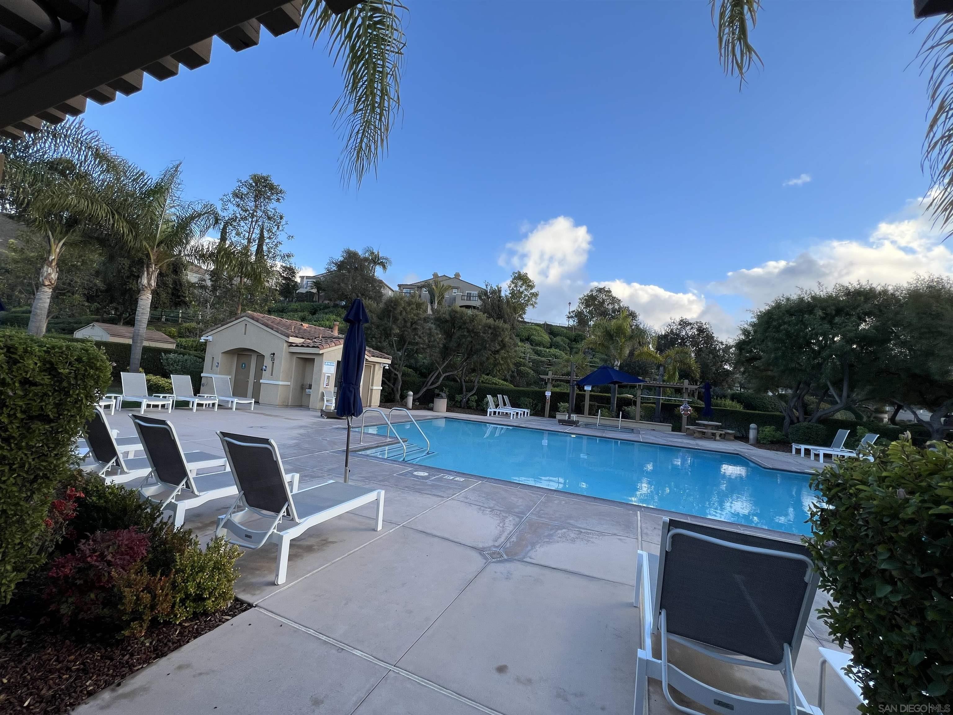 Detail Gallery Image 5 of 25 For 293  Churchill Lane, San Marcos,  CA 92078 - 2 Beds | 2/1 Baths