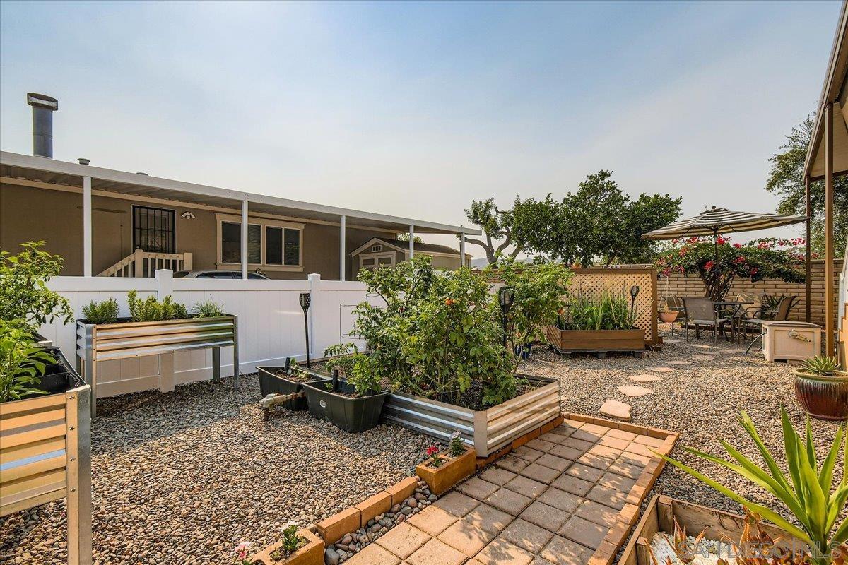 Detail Gallery Image 25 of 32 For 11949  Riverside Dr  #176,  Lakeside,  CA 92040 - 3 Beds | 2 Baths