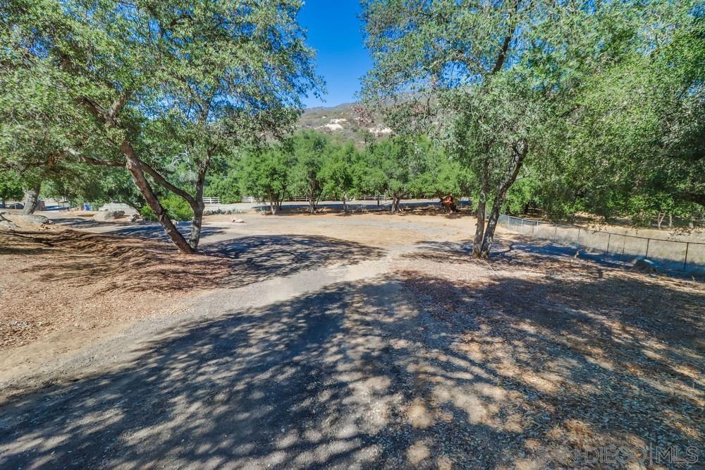 Detail Gallery Image 27 of 38 For 15735  Lawson Valley Road, Jamul,  CA 91935 - 5 Beds | 3/1 Baths