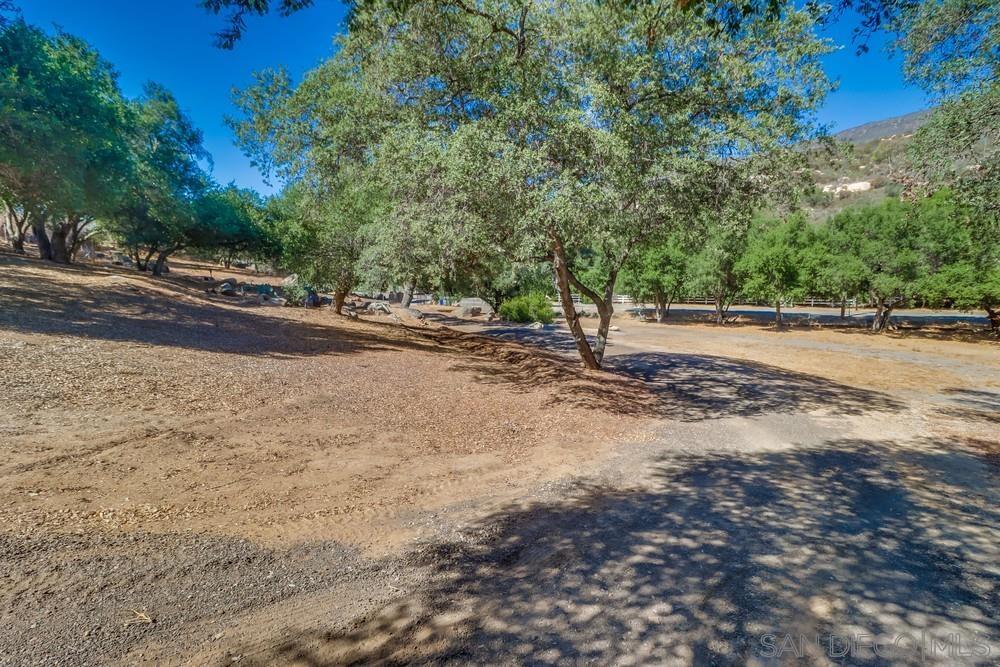 Detail Gallery Image 28 of 38 For 15735  Lawson Valley Road, Jamul,  CA 91935 - 5 Beds | 3/1 Baths