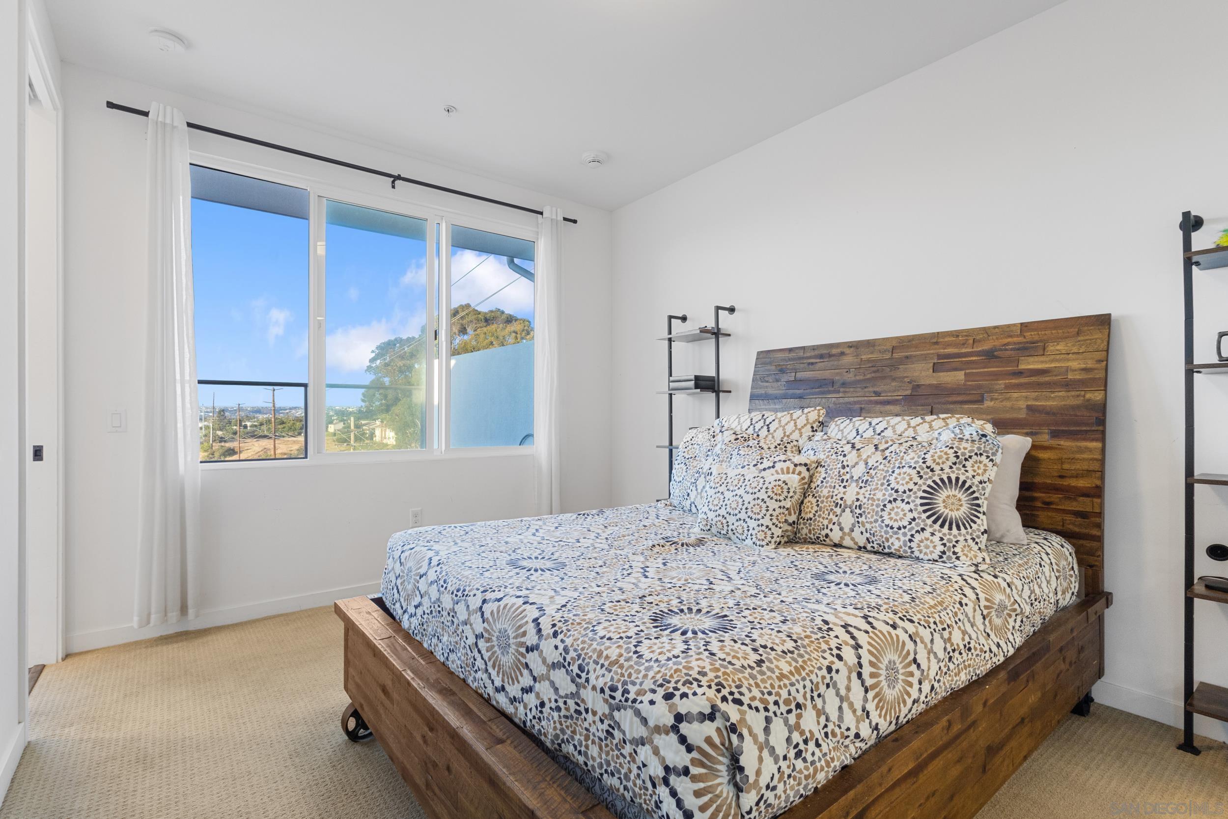 Detail Gallery Image 36 of 50 For 4100  Voltaire St  #127,  San Diego,  CA 92107 - 2 Beds | 2/1 Baths