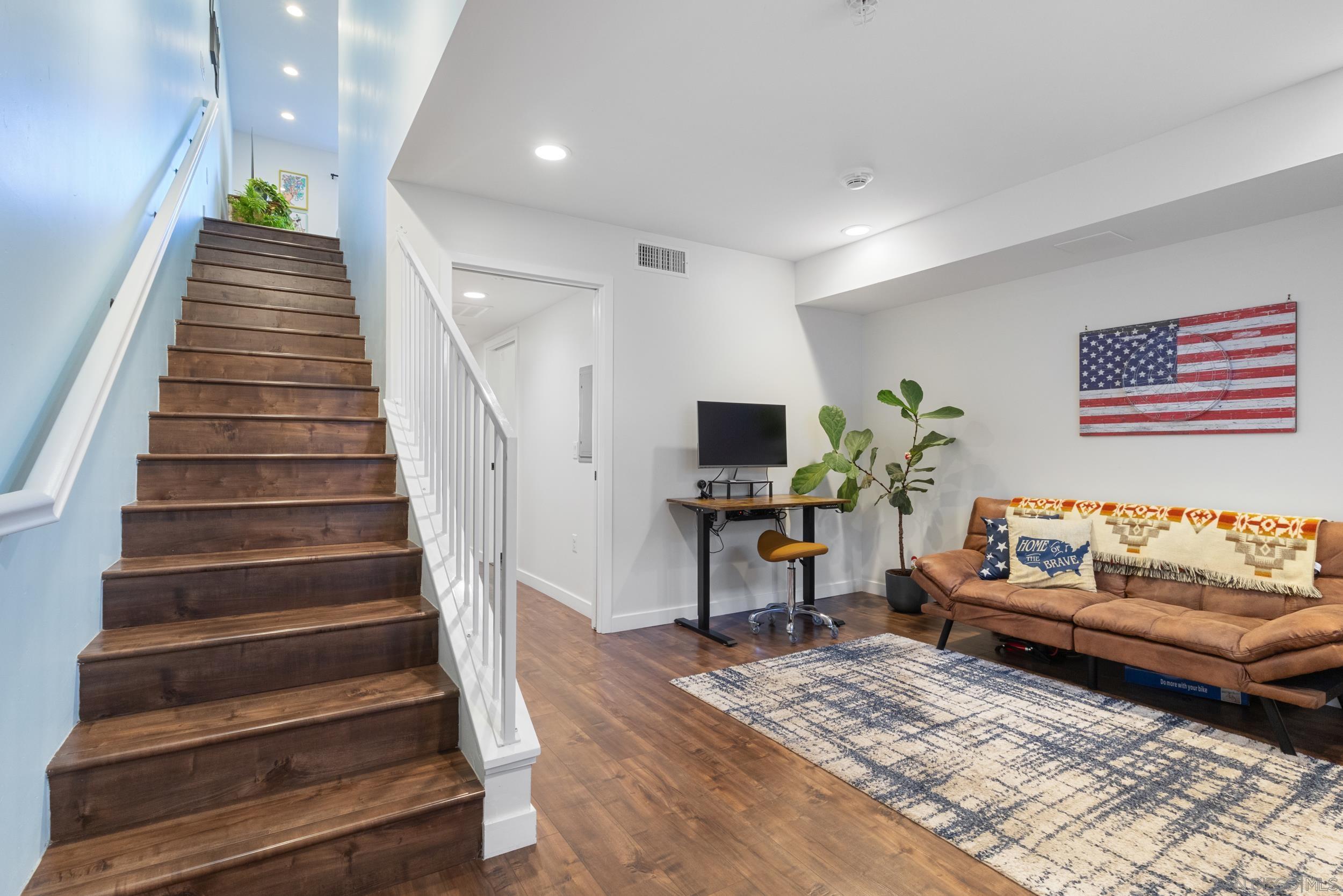 Detail Gallery Image 8 of 50 For 4100  Voltaire St  #127,  San Diego,  CA 92107 - 2 Beds | 2/1 Baths