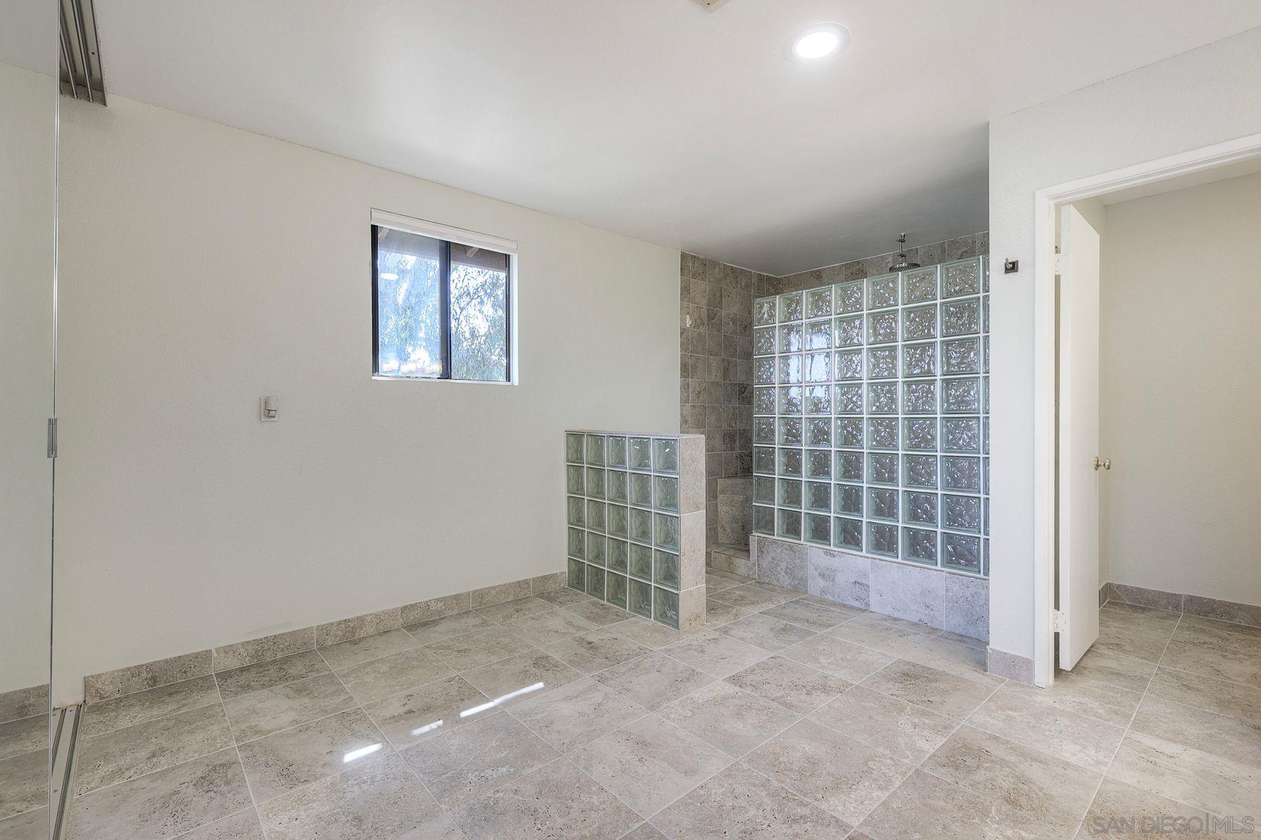 Detail Gallery Image 30 of 55 For 4331  Nabal Dr, La Mesa,  CA 91941 - 6 Beds | 3 Baths