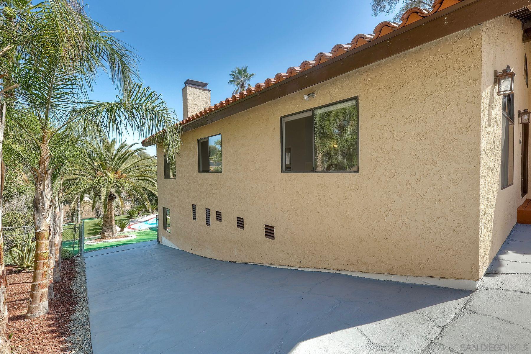 Detail Gallery Image 44 of 55 For 4331  Nabal Dr, La Mesa,  CA 91941 - 6 Beds | 3 Baths