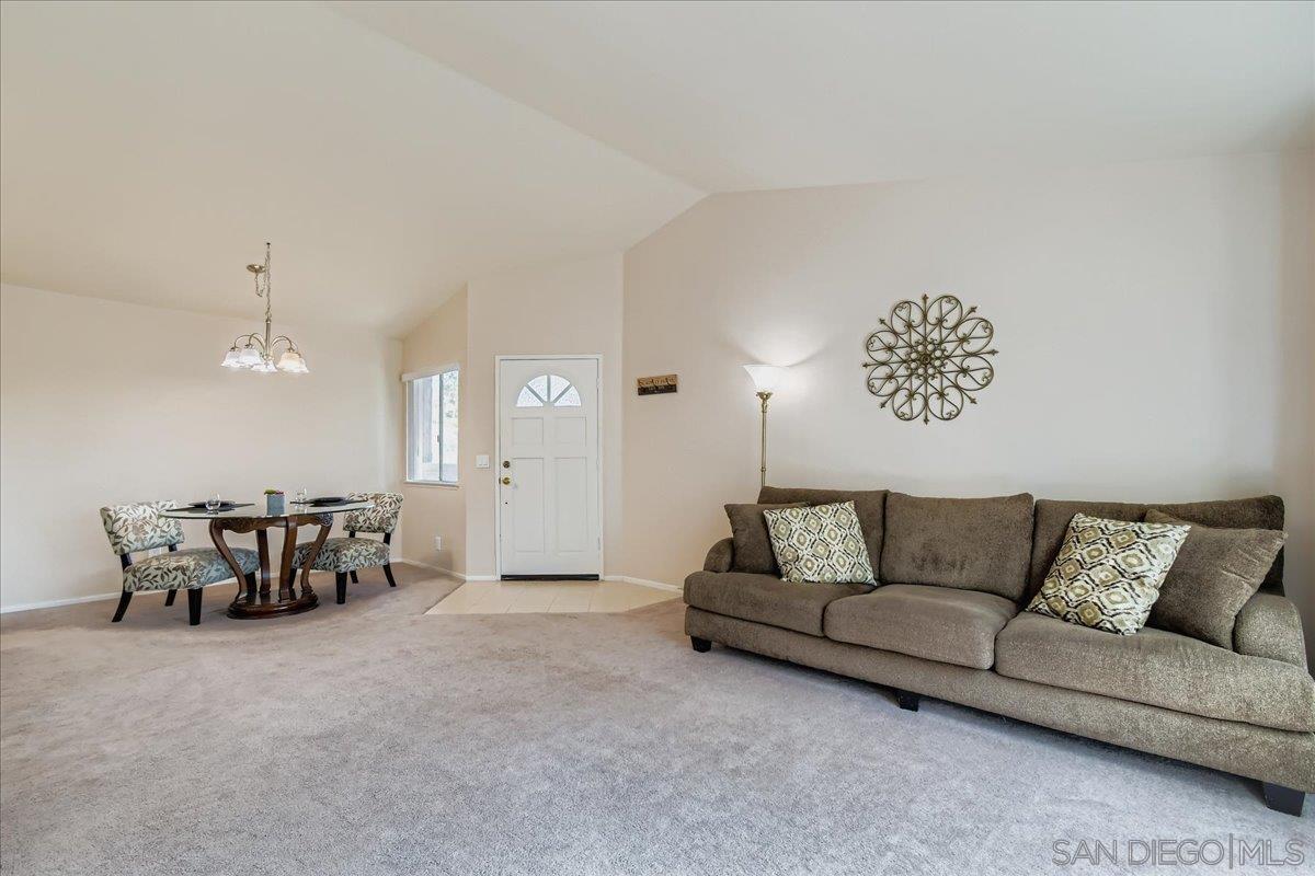 Detail Gallery Image 5 of 32 For 11116  Portobelo Dr, San Diego,  CA 92124 - 2 Beds | 2 Baths