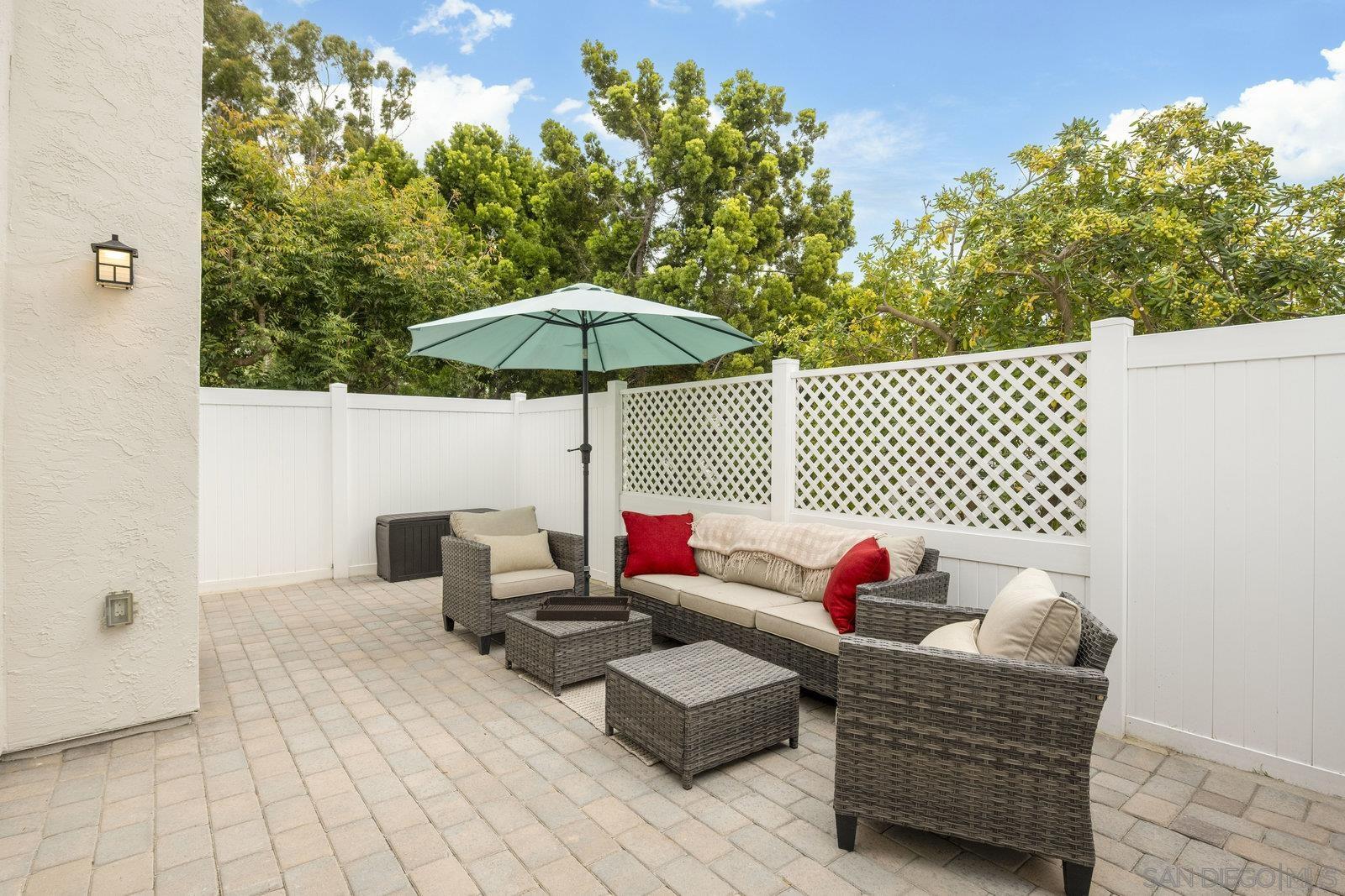 Detail Gallery Image 3 of 23 For 1246  Evergreen Drive, Cardiff By The Sea,  CA 92007 - 2 Beds | 1 Baths