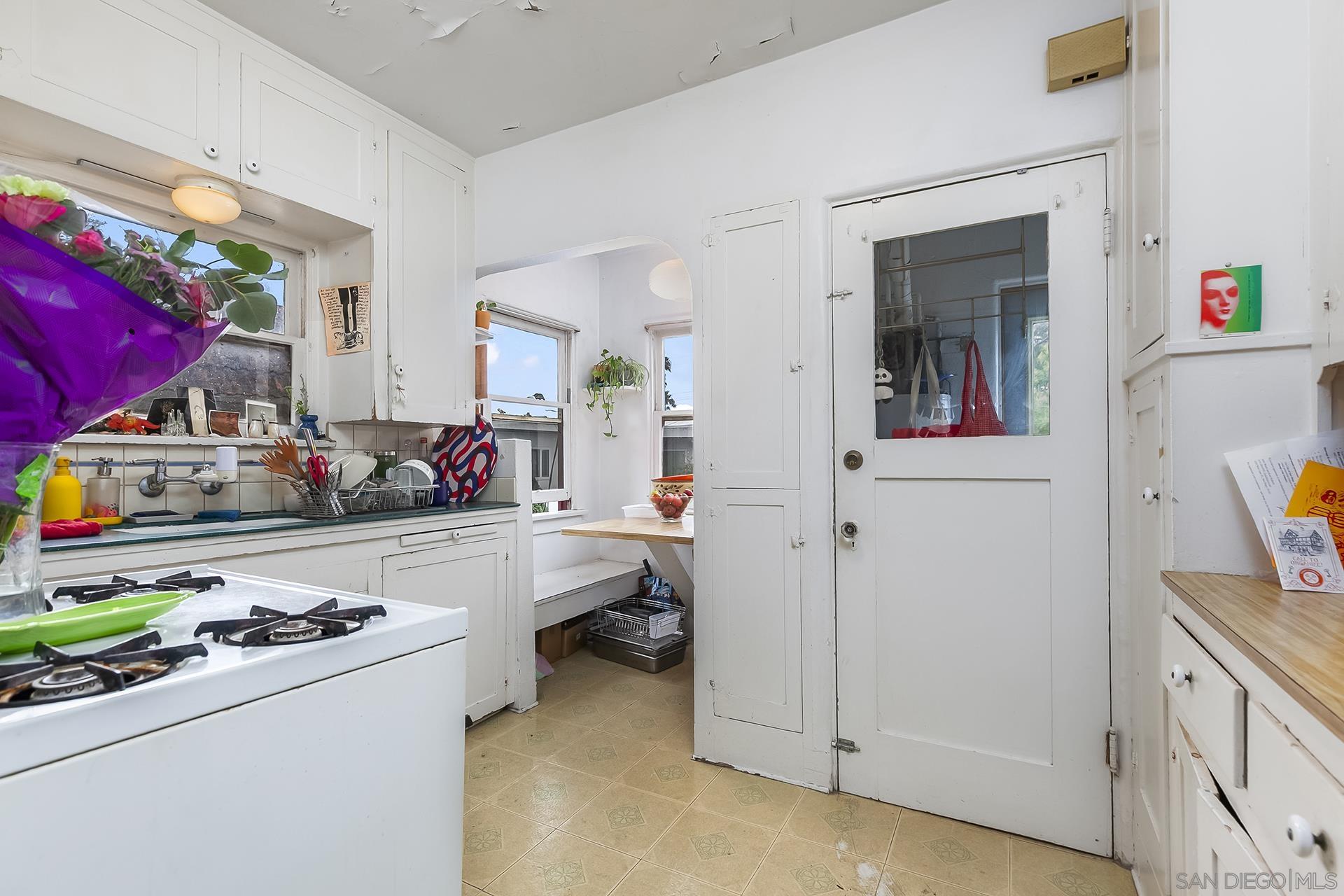 Detail Gallery Image 19 of 40 For 4438-44  Campus, San Diego,  CA 92116 - – Beds | – Baths