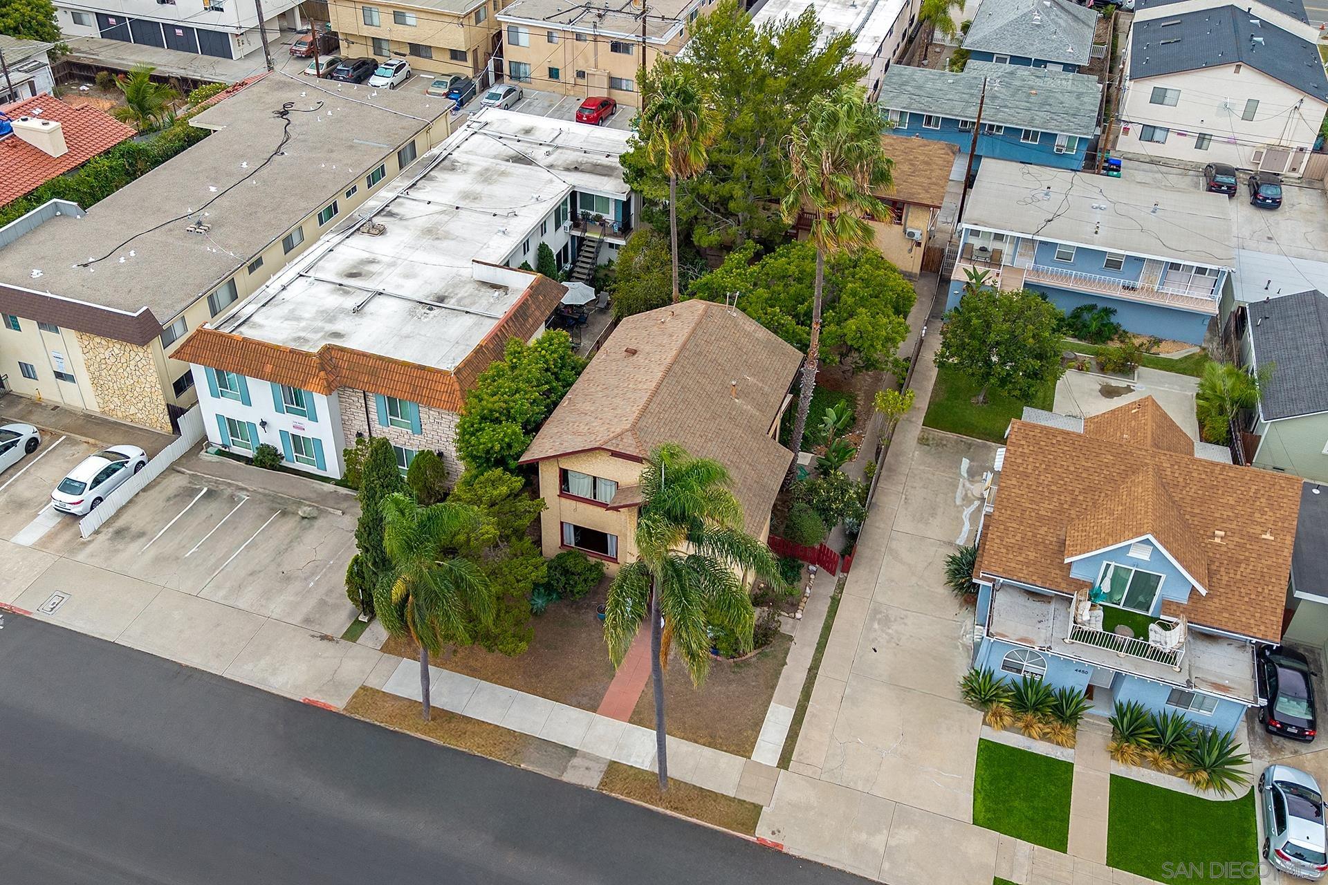 Detail Gallery Image 4 of 40 For 4438-44  Campus, San Diego,  CA 92116 - – Beds | – Baths