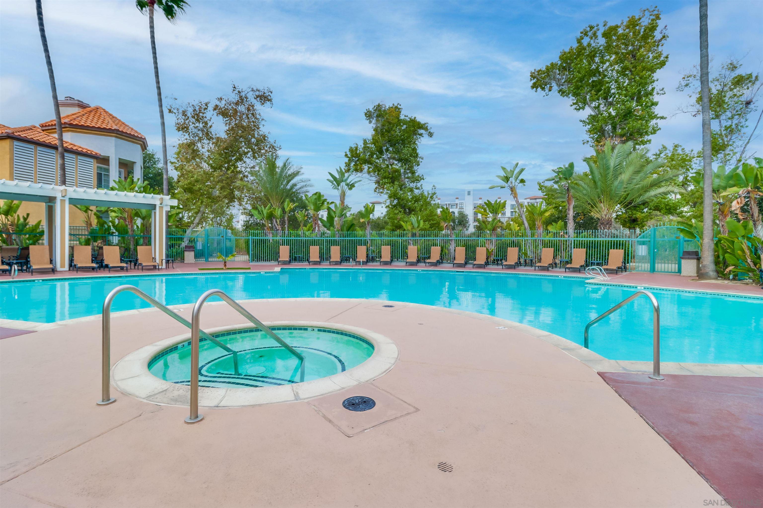 Detail Gallery Image 34 of 44 For 2050  Camino De La Reina  #3305,  San Diego,  CA 92108 - 2 Beds | 2 Baths