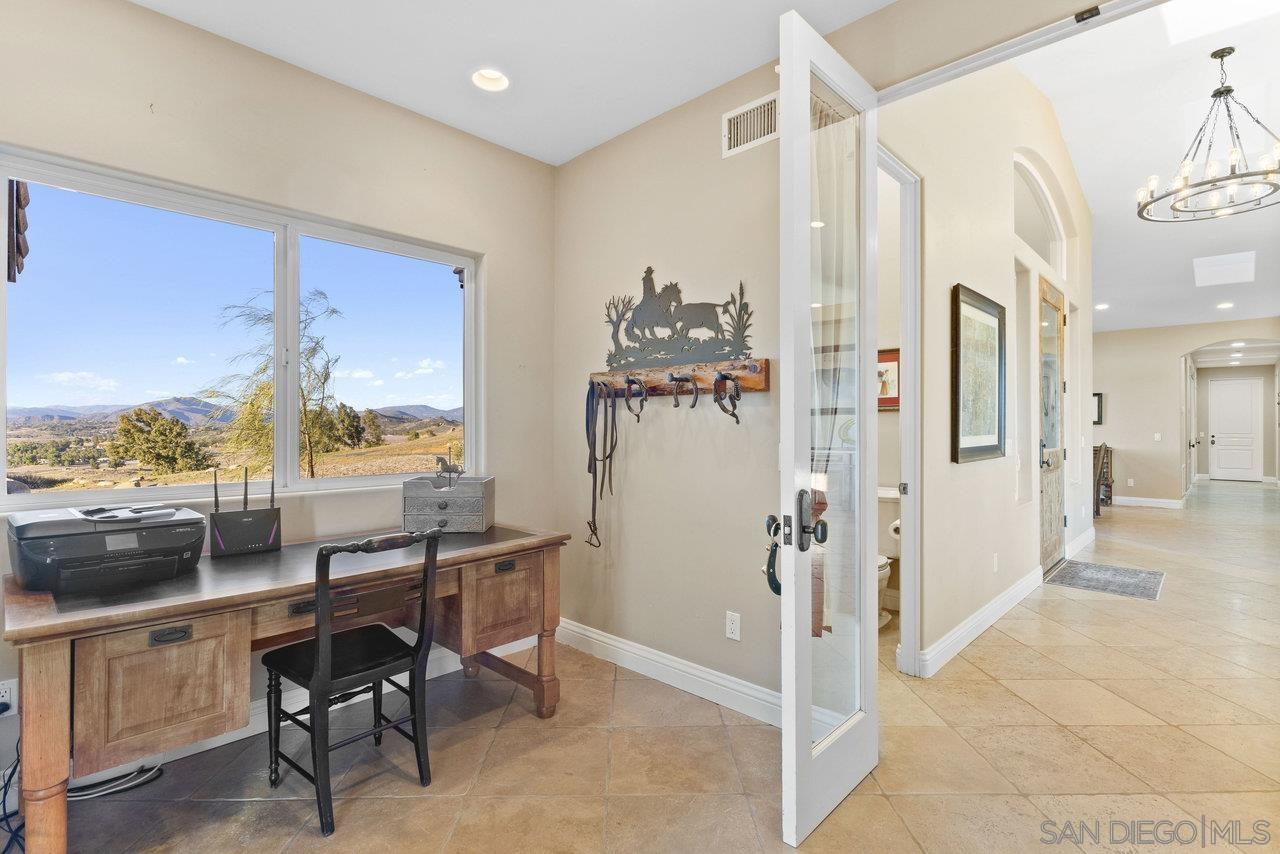 Detail Gallery Image 20 of 74 For 19577  Oak Mountain Rd, Ramona,  CA 92065 - 5 Beds | 3/1 Baths