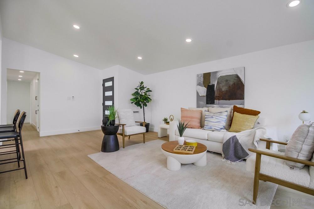 Detail Gallery Image 14 of 52 For 5165  Winthrop St, San Diego,  CA 92117 - 3 Beds | 2 Baths