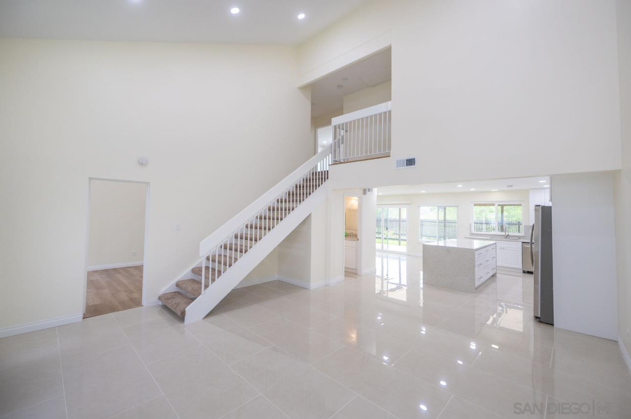 Detail Gallery Image 2 of 11 For Avenida Johanna, La Mesa,  CA 91941 - 4 Beds | 2/1 Baths