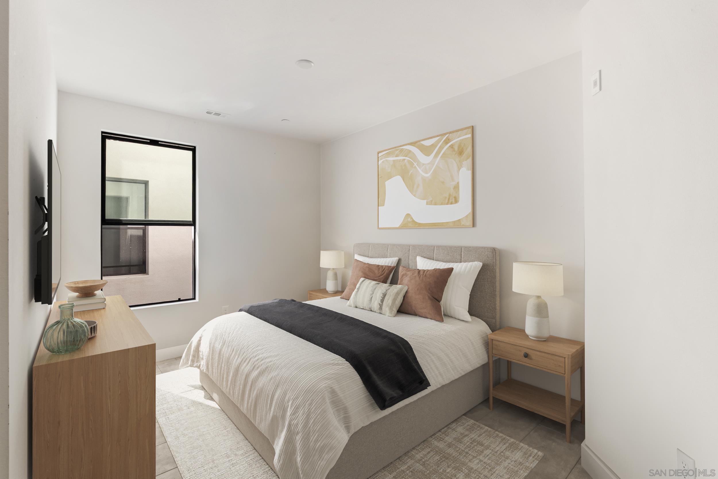 Detail Gallery Image 8 of 16 For 8353  Distinctive Dr, San Diego,  CA 92108 - 3 Beds | 2 Baths