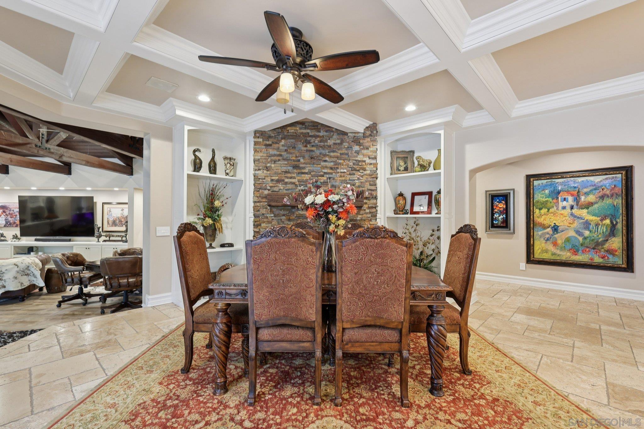 Detail Gallery Image 11 of 75 For 13371  Summit Cir, Poway,  CA 92064 - 6 Beds | 6/1 Baths