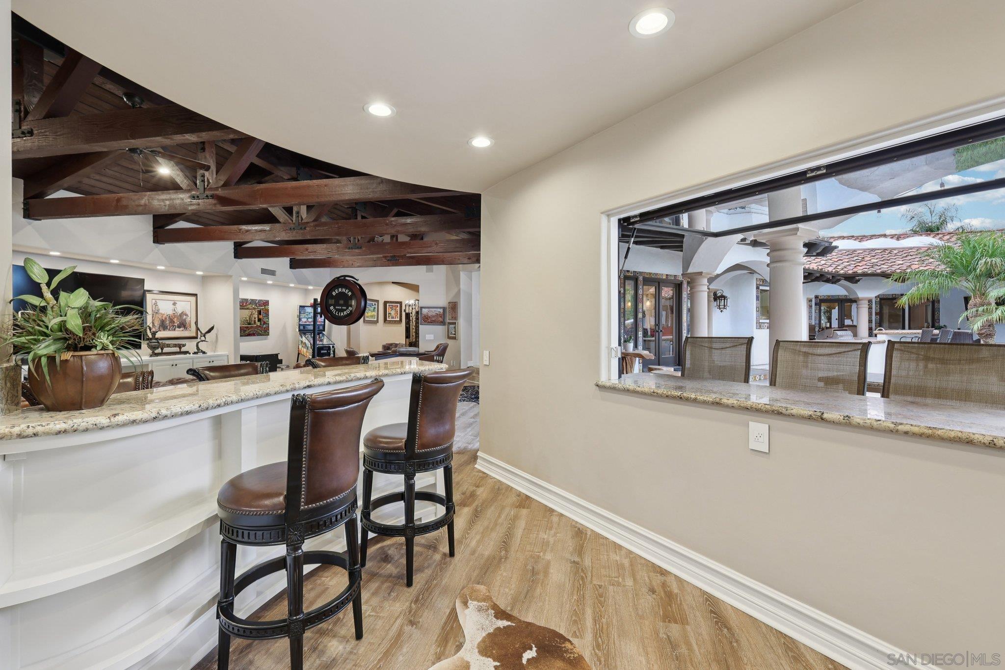 Detail Gallery Image 26 of 75 For 13371  Summit Cir, Poway,  CA 92064 - 6 Beds | 6/1 Baths