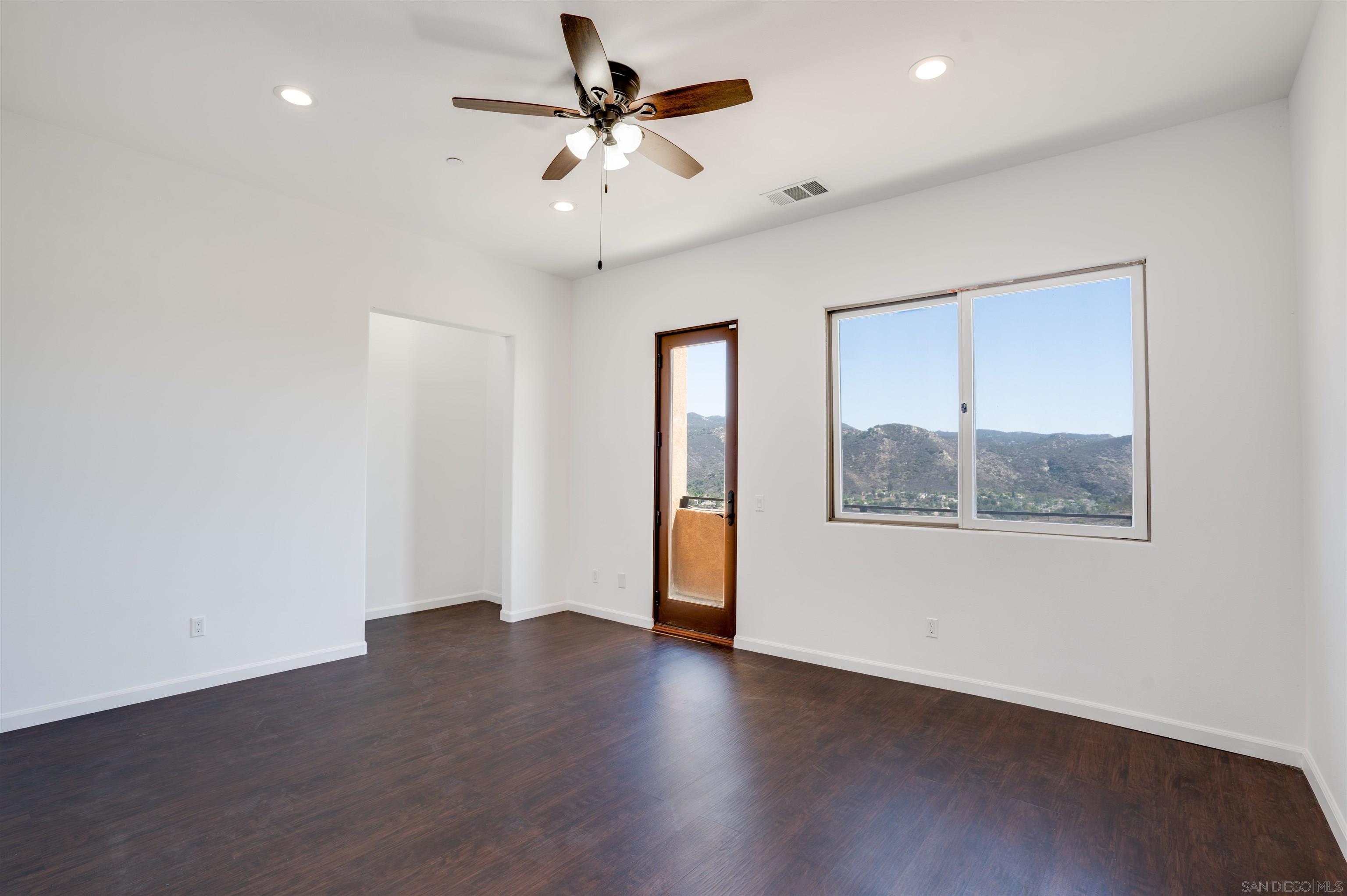 Detail Gallery Image 44 of 74 For 3034  Mountain View Dr, Escondido,  CA 92027 - 5 Beds | 5/1 Baths