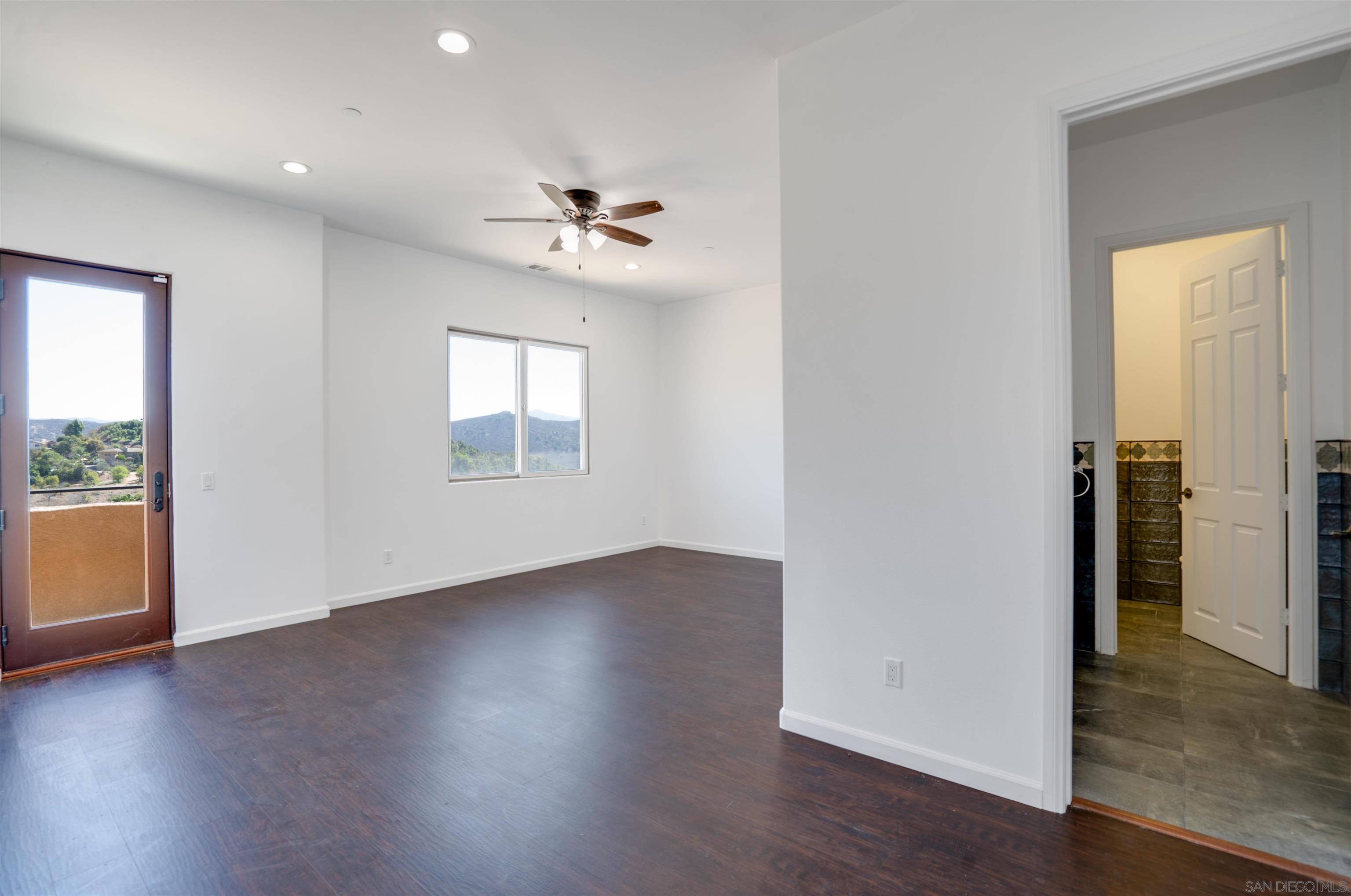 Detail Gallery Image 47 of 74 For 3034  Mountain View Dr, Escondido,  CA 92027 - 5 Beds | 5/1 Baths