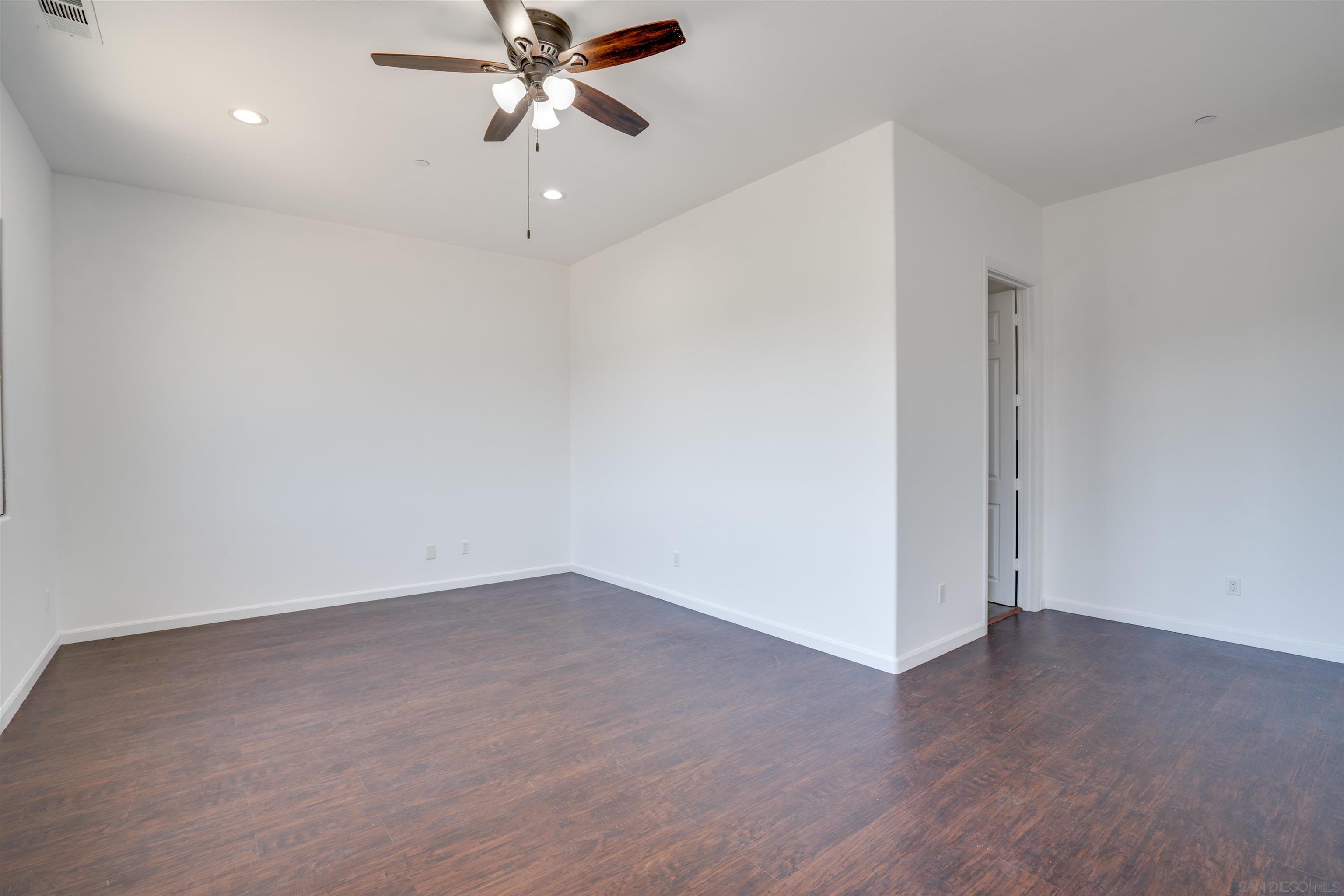 Detail Gallery Image 48 of 74 For 3034  Mountain View Dr, Escondido,  CA 92027 - 5 Beds | 5/1 Baths