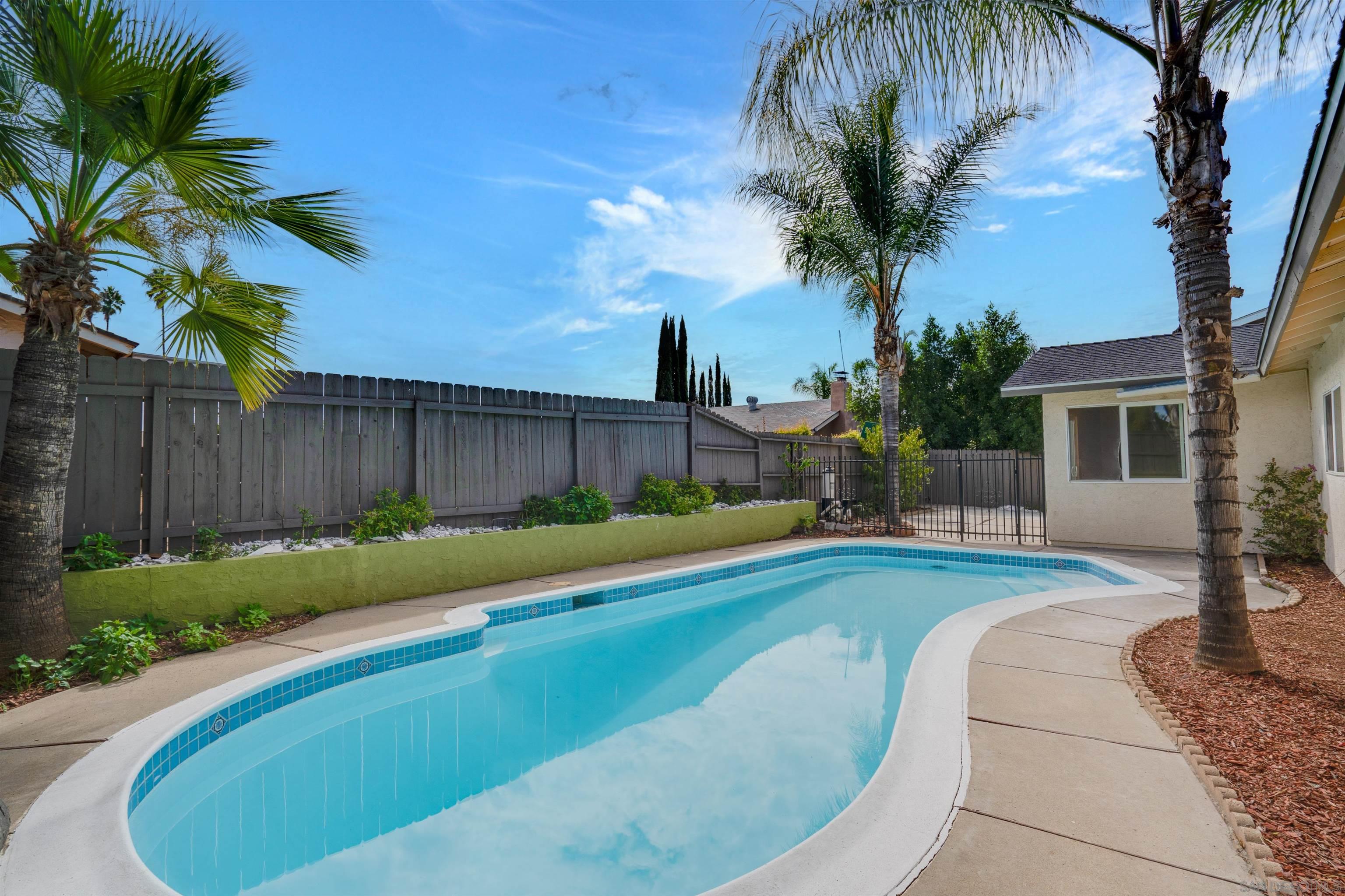 Detail Gallery Image 24 of 24 For 2041  Ardath Ave, Escondido,  CA 92027 - 6 Beds | 3 Baths