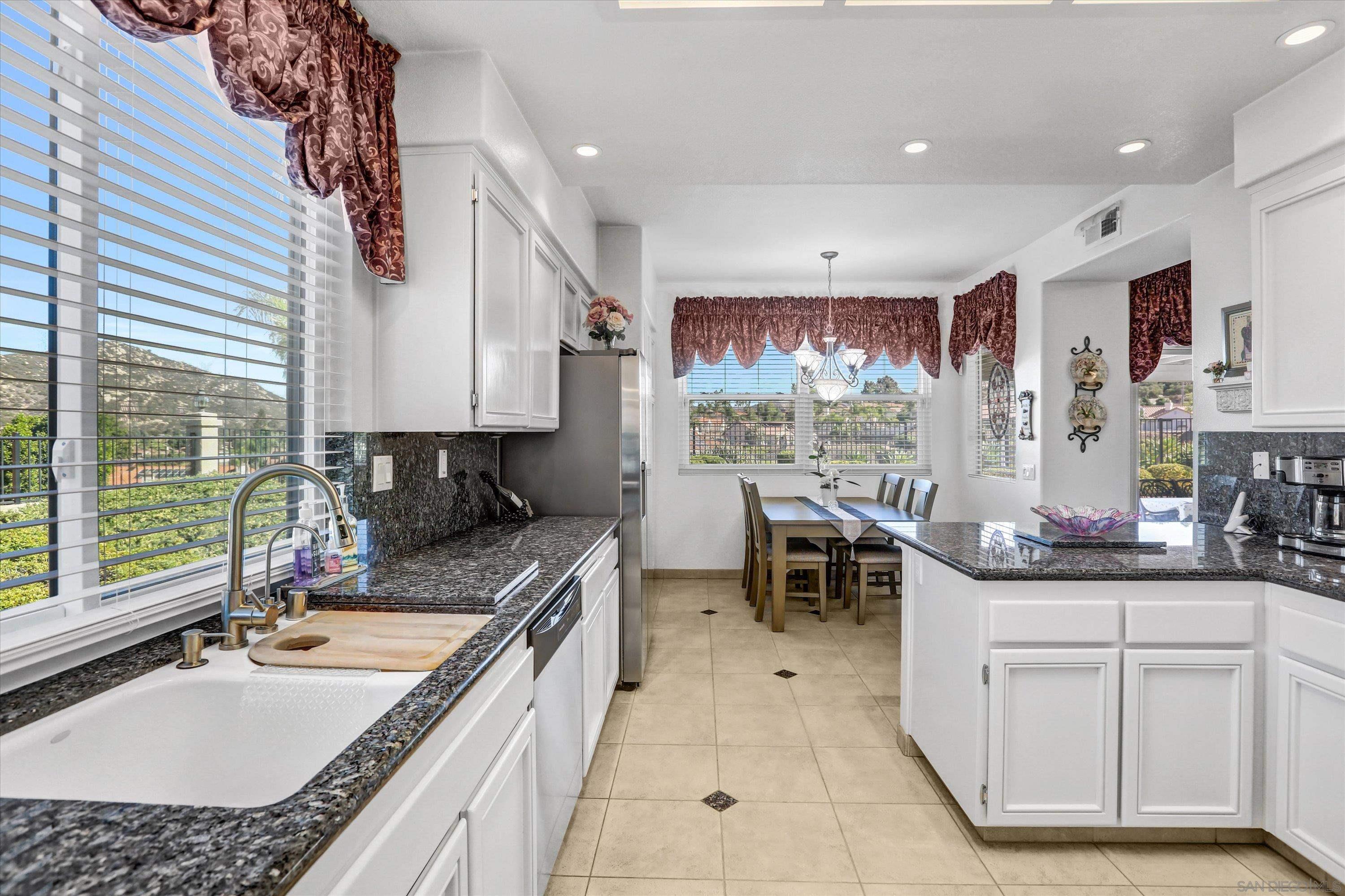 Detail Gallery Image 11 of 33 For 8983  Chestnut Roan Way, Alpine,  CA 91901 - 3 Beds | 2 Baths