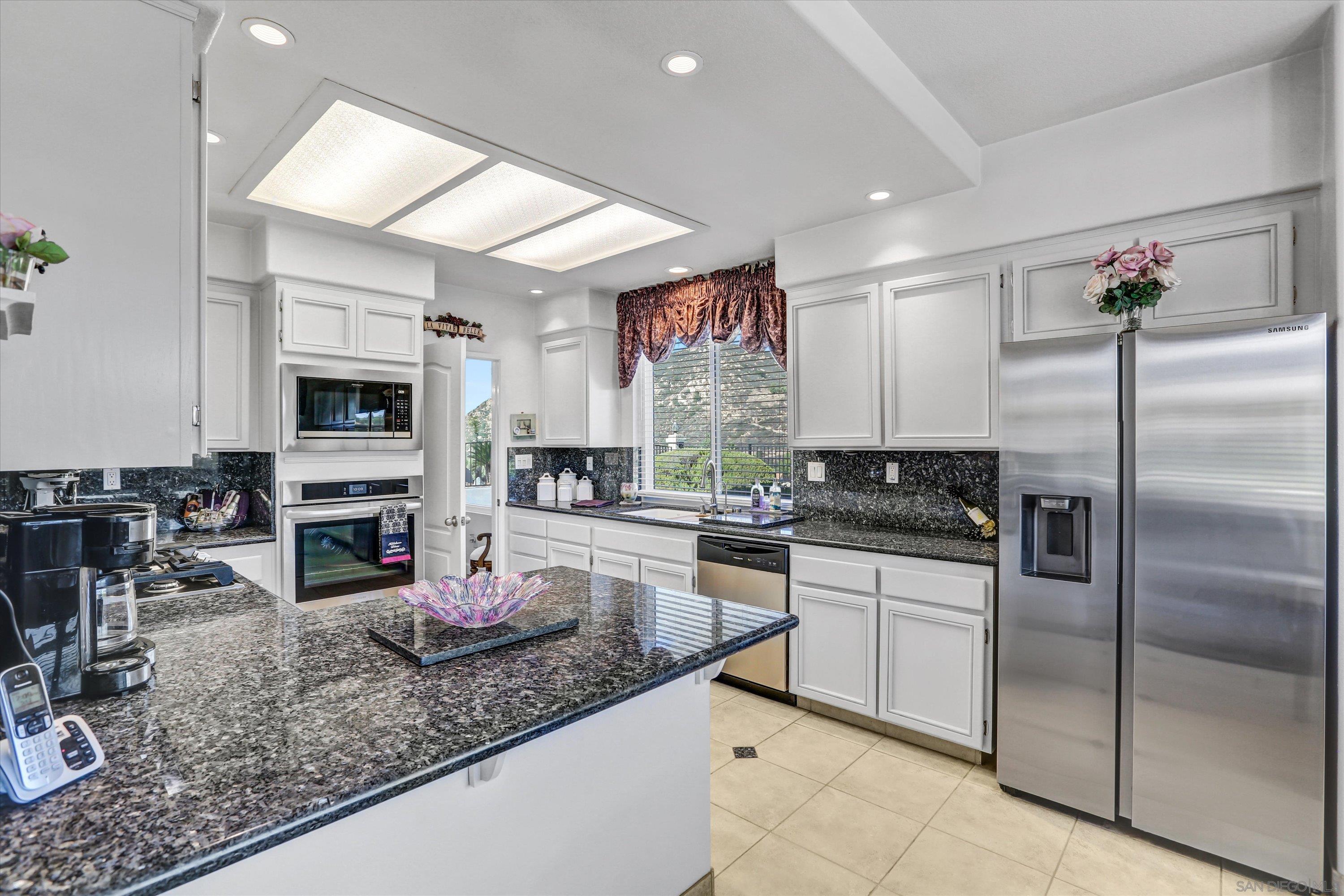 Detail Gallery Image 12 of 33 For 8983  Chestnut Roan Way, Alpine,  CA 91901 - 3 Beds | 2 Baths