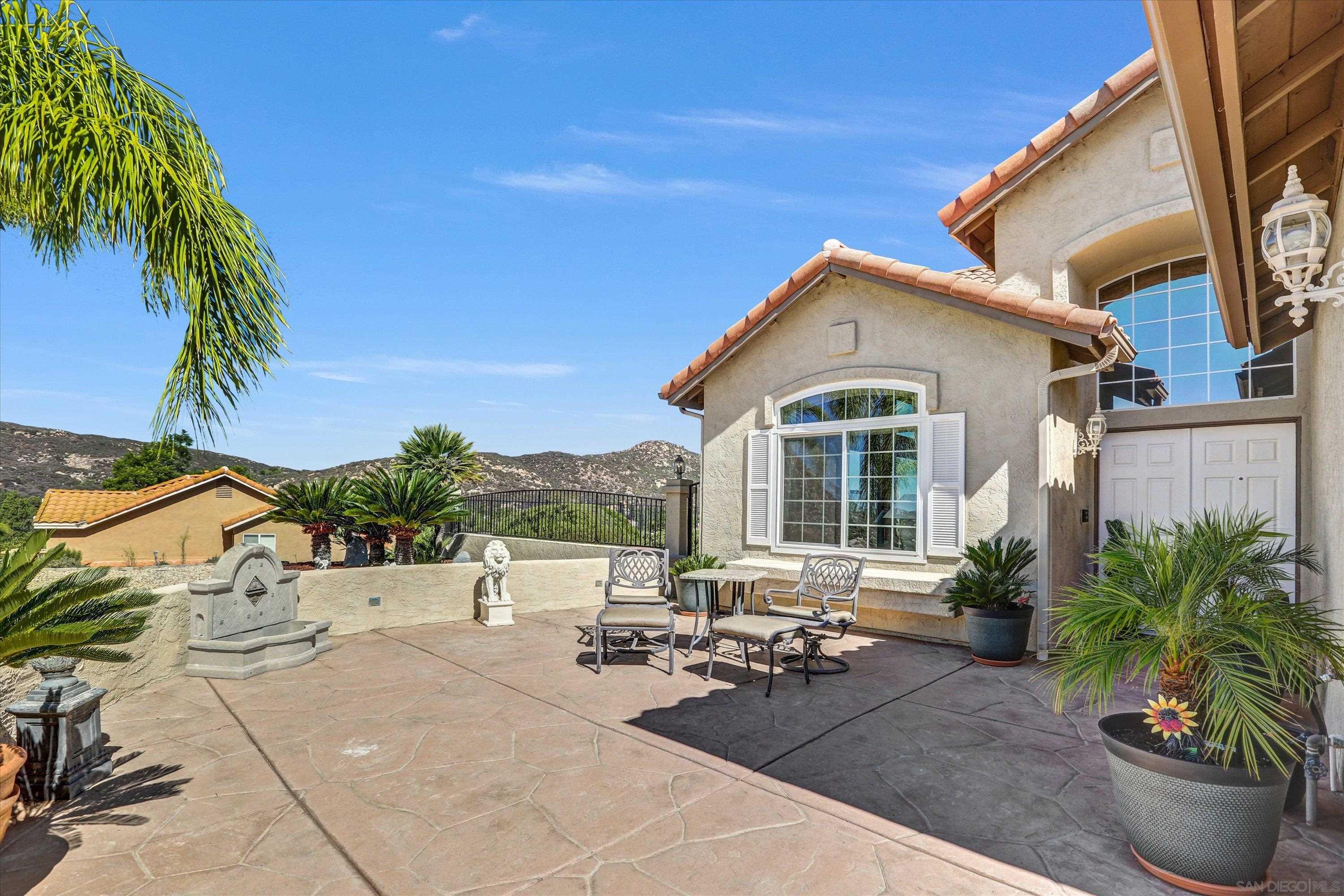 Detail Gallery Image 3 of 33 For 8983  Chestnut Roan Way, Alpine,  CA 91901 - 3 Beds | 2 Baths