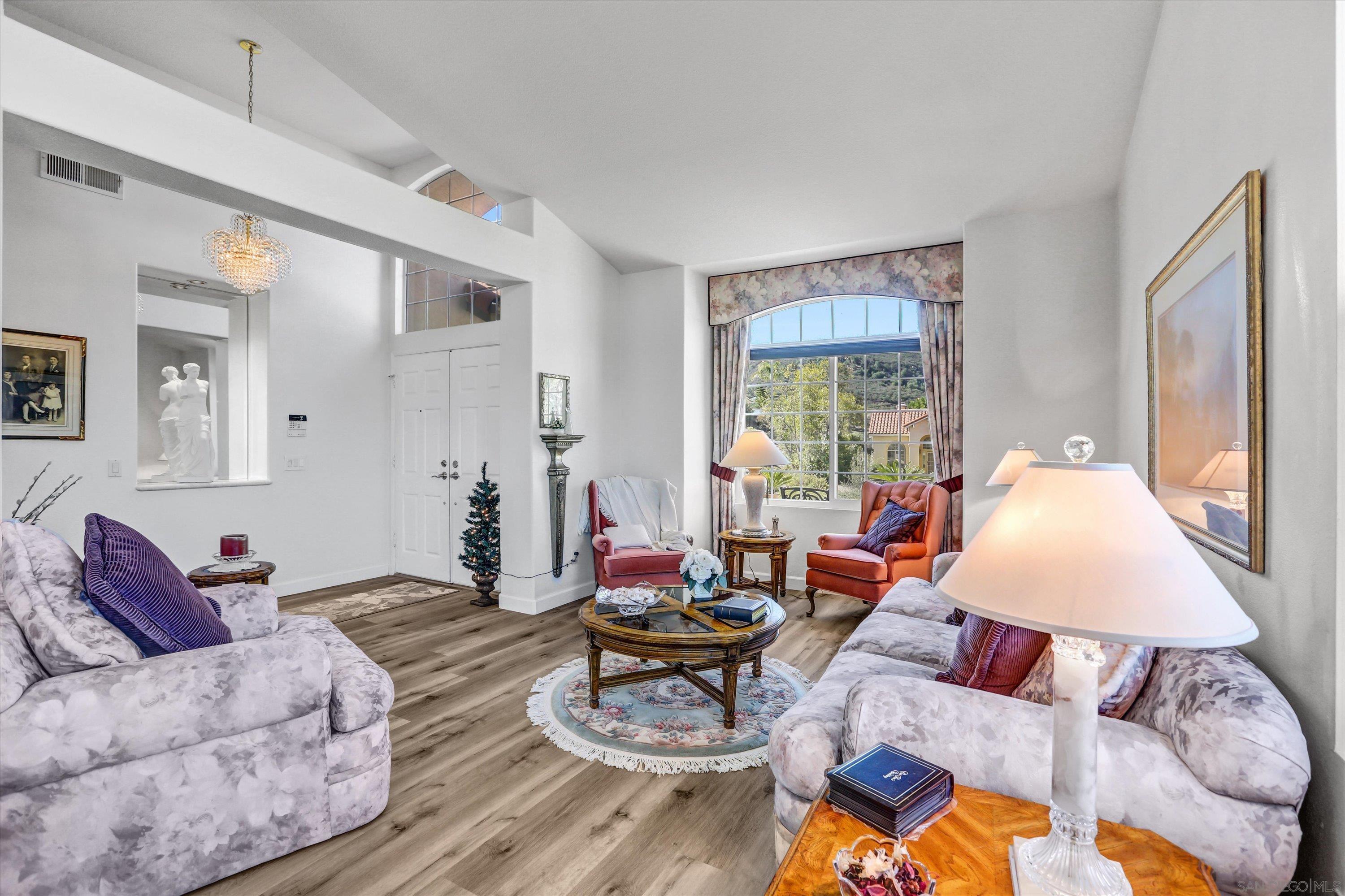 Detail Gallery Image 7 of 33 For 8983  Chestnut Roan Way, Alpine,  CA 91901 - 3 Beds | 2 Baths