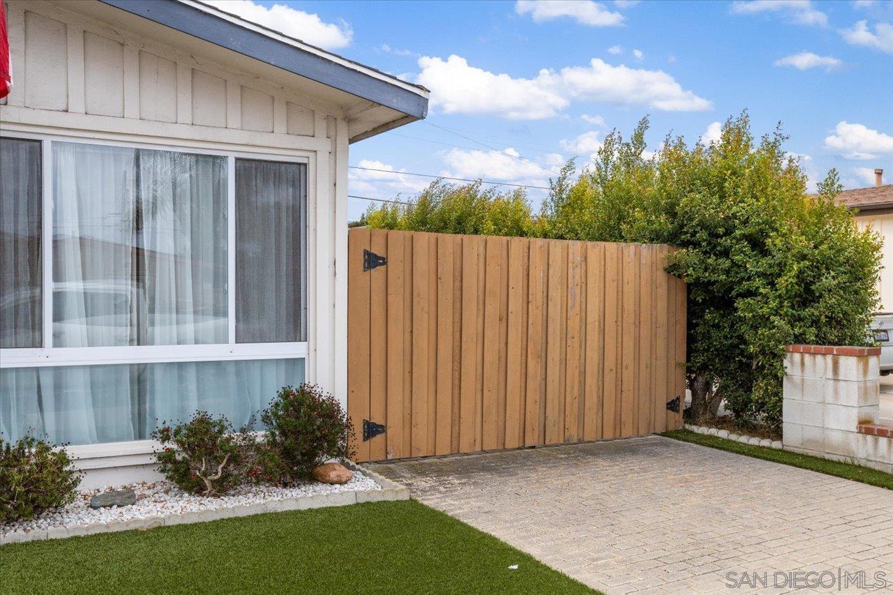 Detail Gallery Image 28 of 35 For 4843  Lehrer Dr, San Diego,  CA 92117 - 5 Beds | 2 Baths