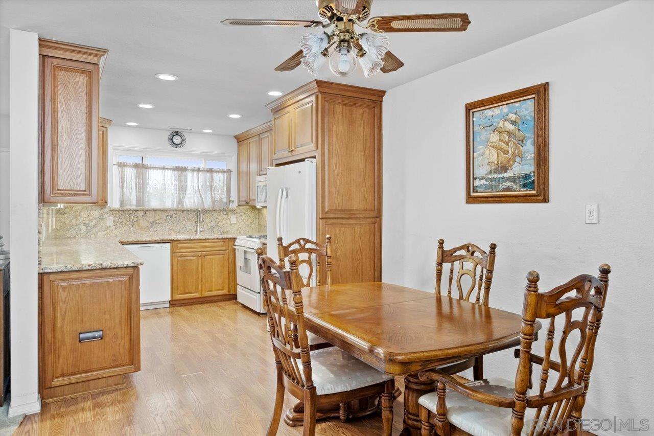 Detail Gallery Image 5 of 35 For 4843  Lehrer Dr, San Diego,  CA 92117 - 5 Beds | 2 Baths