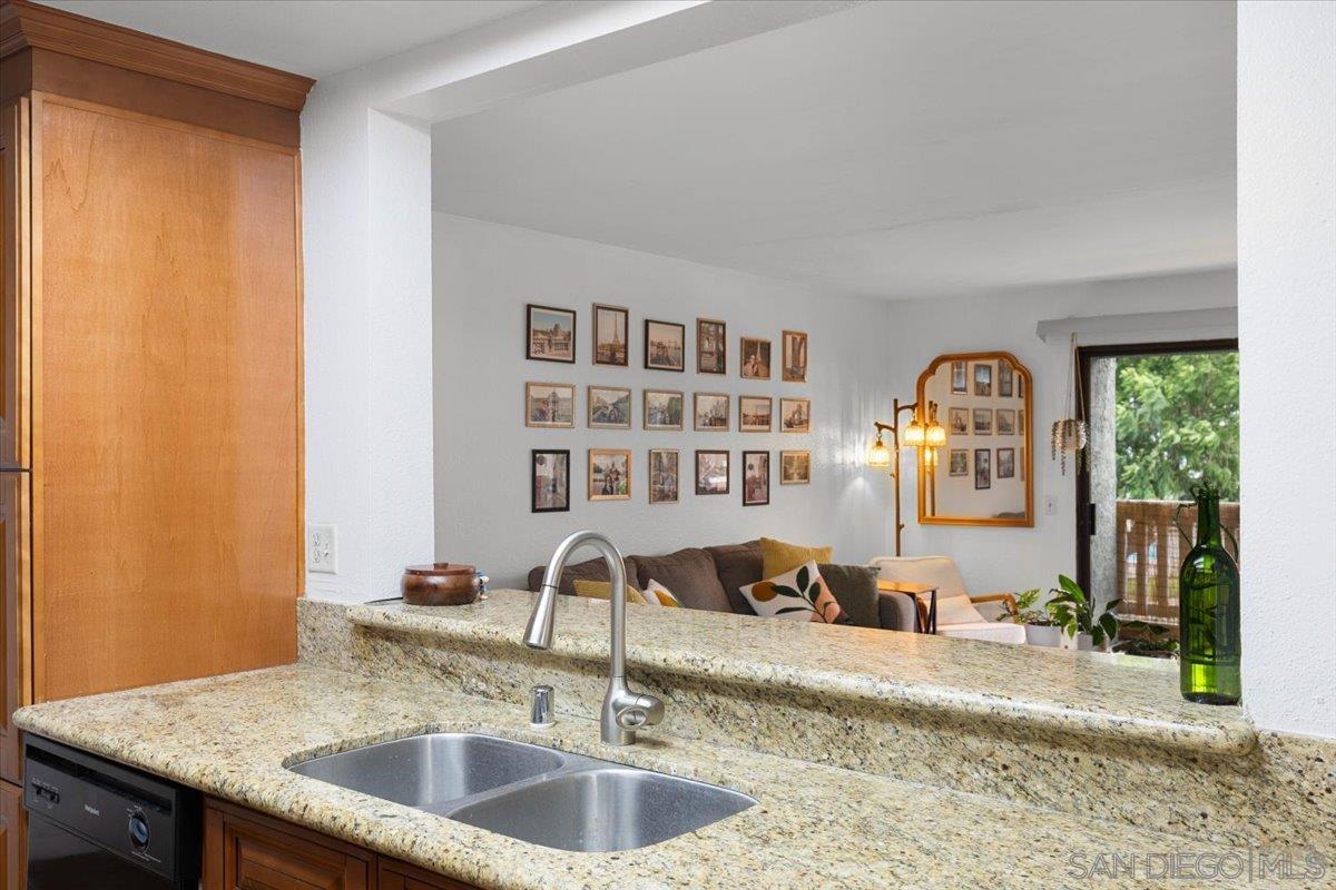 Detail Gallery Image 6 of 30 For 1020 E Washington Ave  #97,  Escondido,  CA 92025 - 2 Beds | 2 Baths