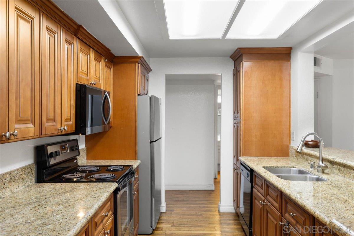 Detail Gallery Image 8 of 30 For 1020 E Washington Ave  #97,  Escondido,  CA 92025 - 2 Beds | 2 Baths