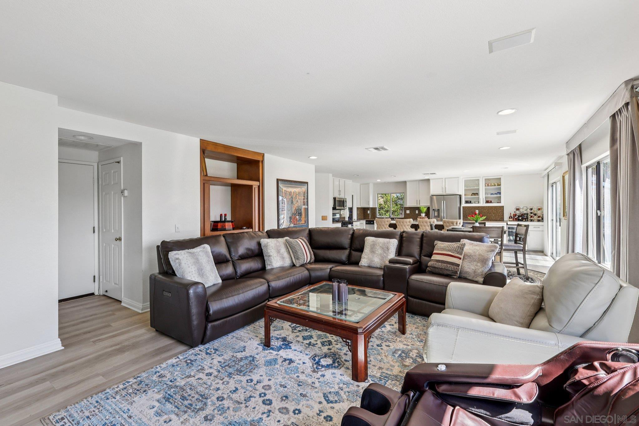 Detail Gallery Image 19 of 75 For 1512  Thomas Pl, Chula Vista,  CA 91911 - 3 Beds | 3/1 Baths