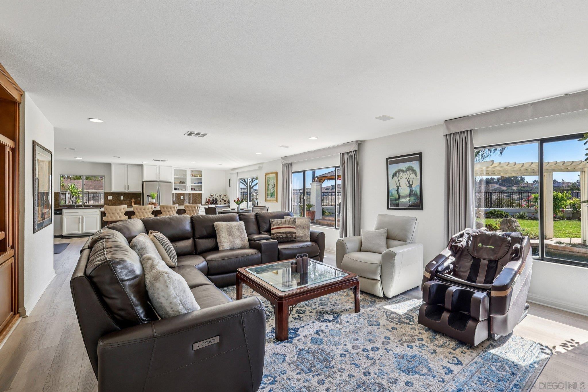 Detail Gallery Image 20 of 75 For 1512  Thomas Pl, Chula Vista,  CA 91911 - 3 Beds | 3/1 Baths