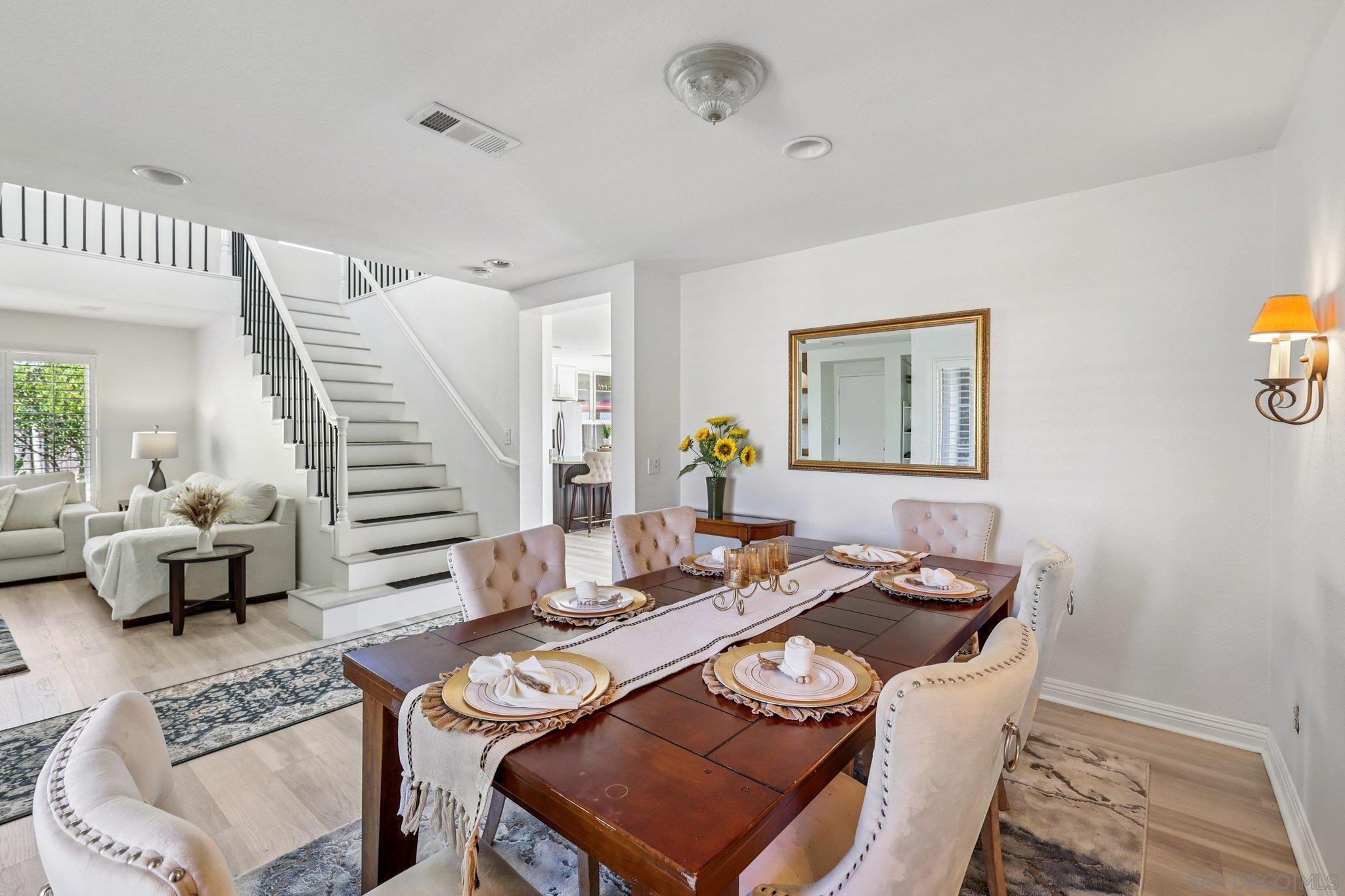 Detail Gallery Image 10 of 75 For 1512  Thomas Pl, Chula Vista,  CA 91911 - 3 Beds | 3/1 Baths