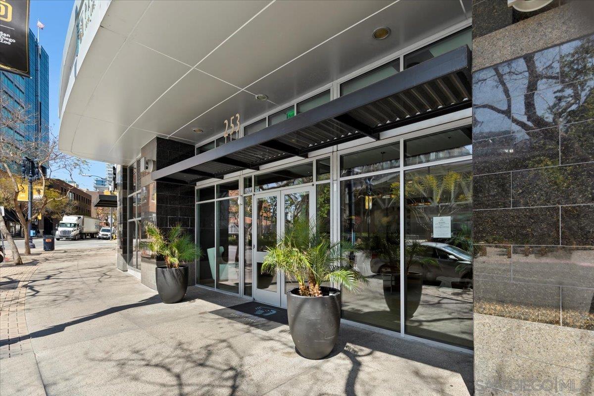 Detail Gallery Image 2 of 43 For 253  10th Ave  #524,  San Diego,  CA 92101 - 1 Beds | 1 Baths