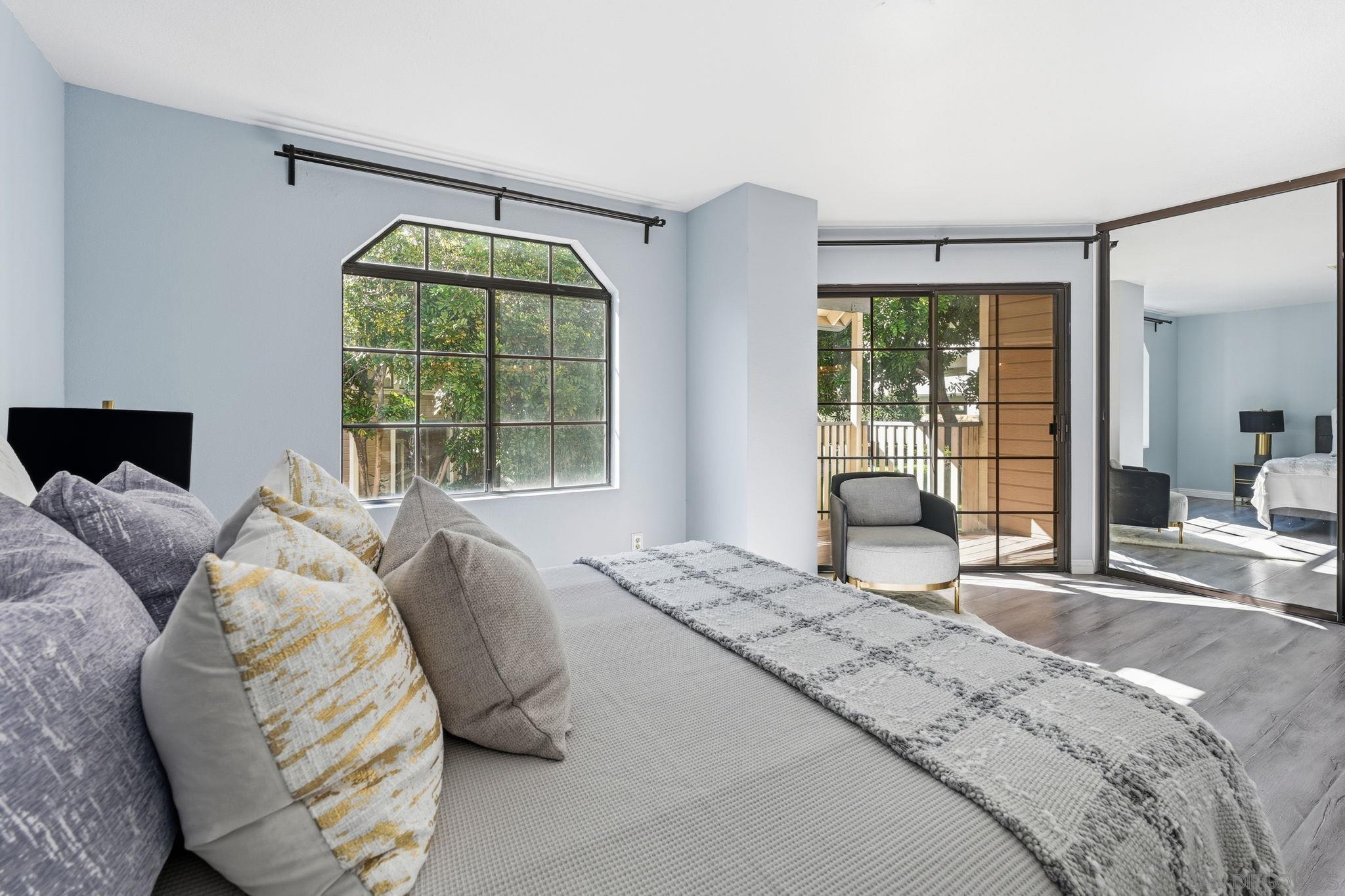 Detail Gallery Image 19 of 36 For 9270  Towne Centre Dr  #31,  San Diego,  CA 92121 - 2 Beds | 2/1 Baths