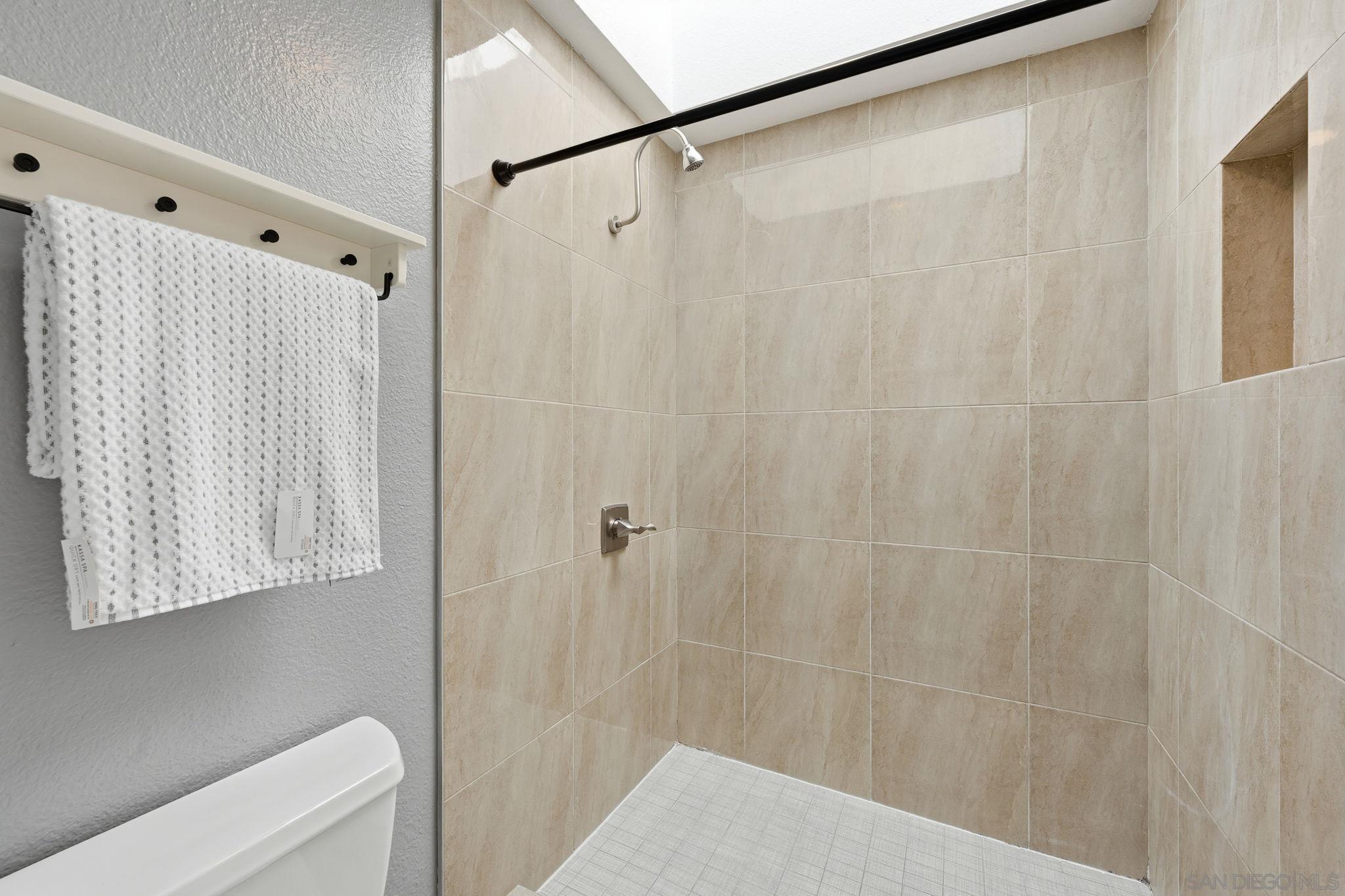 Detail Gallery Image 24 of 36 For 9270  Towne Centre Dr  #31,  San Diego,  CA 92121 - 2 Beds | 2/1 Baths